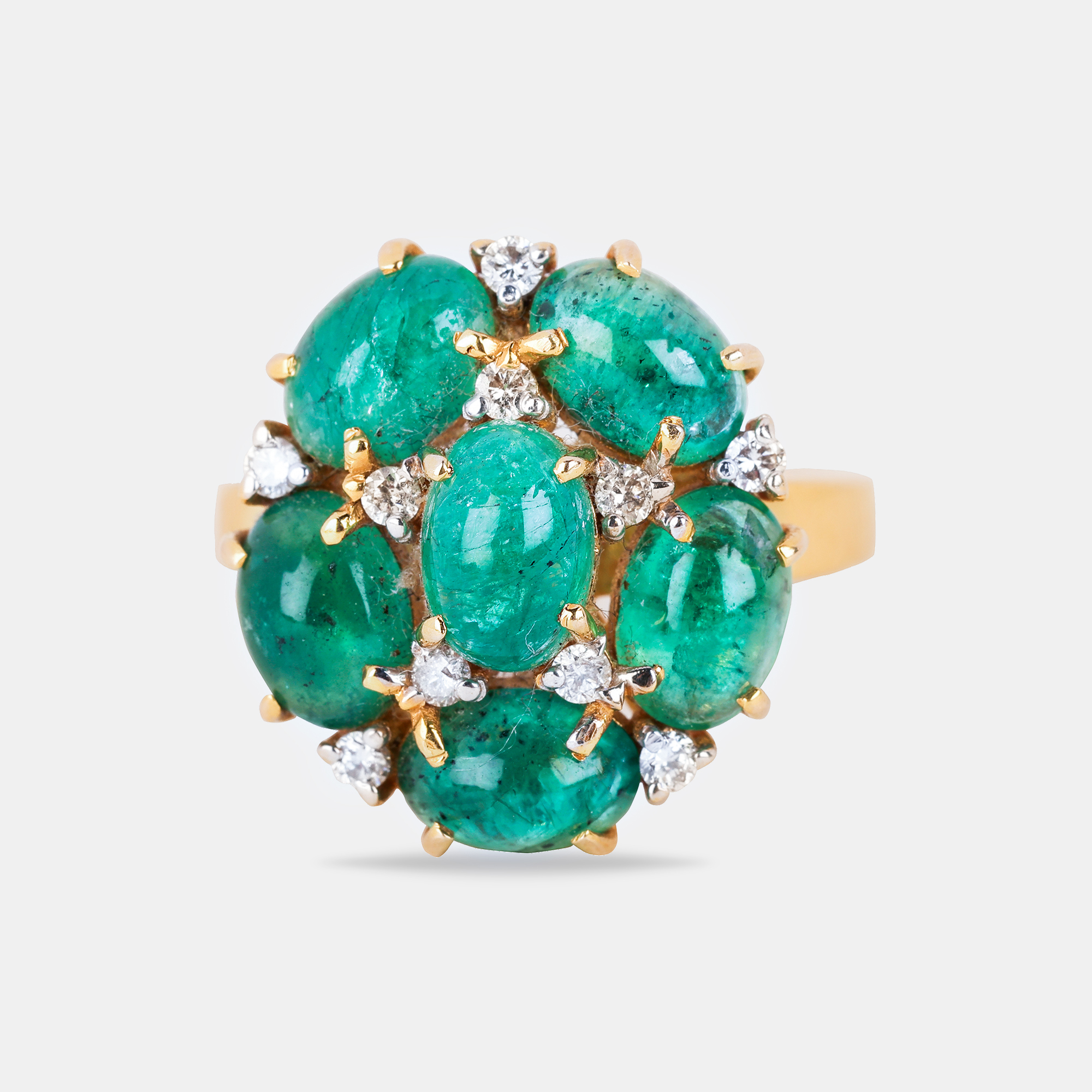 

14K Gold Natural Cabachon Emerald & Brilliant Round Diamond Ring