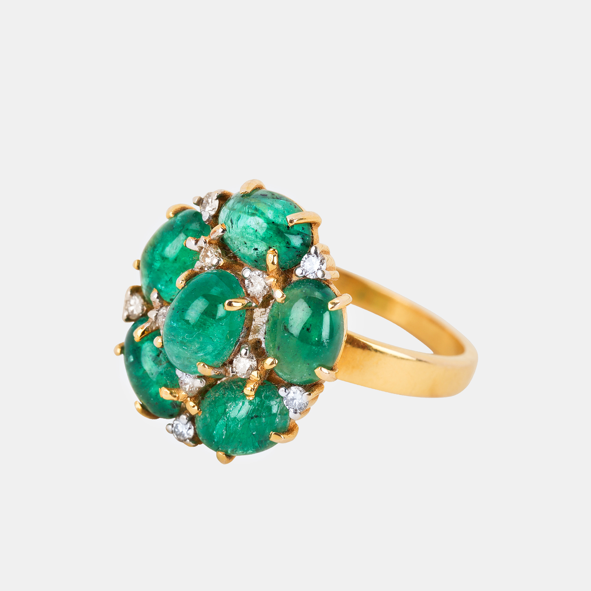 14K Gold Natural Cabachon Emerald & Brilliant Round Diamond Ring 