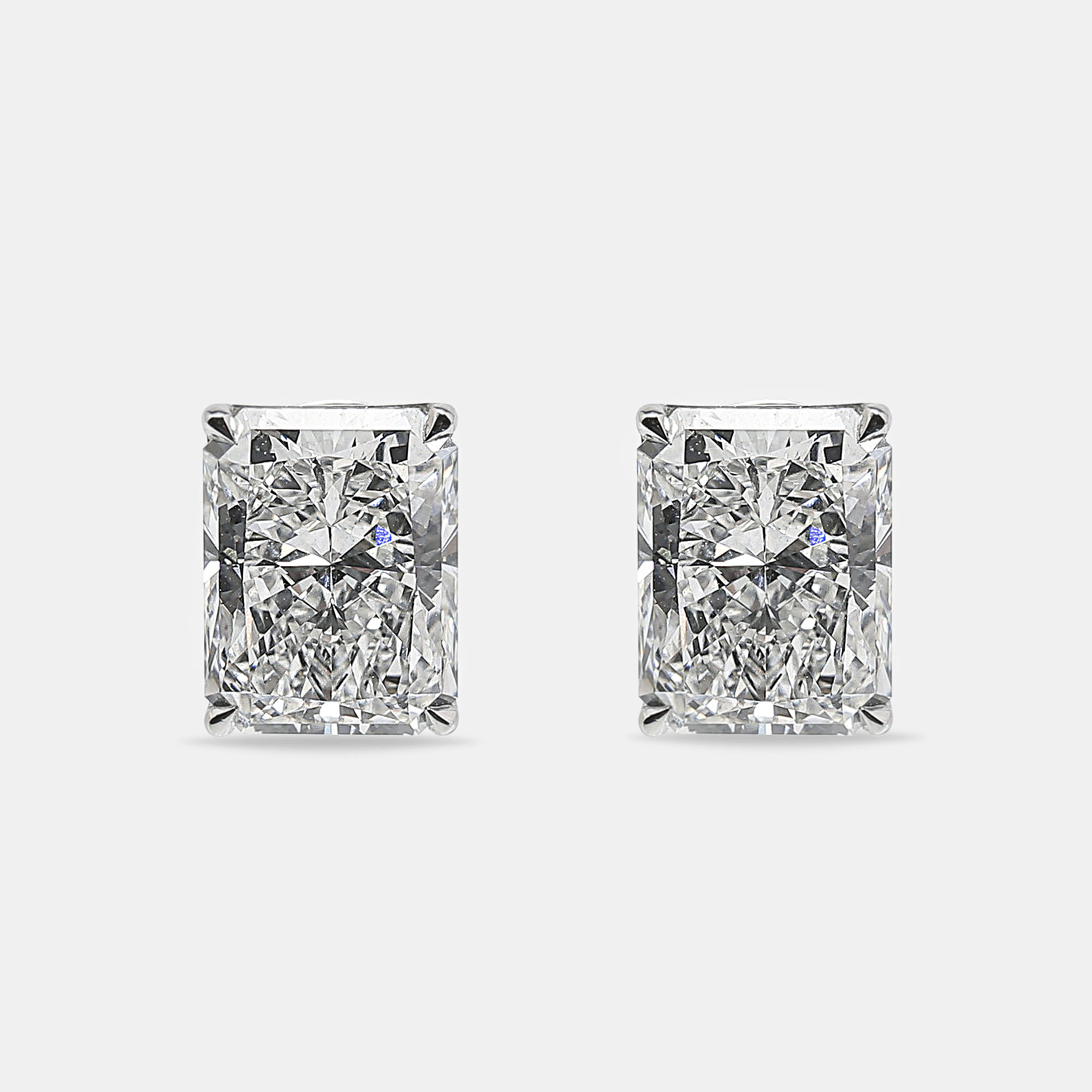 

6.00 cts Radiant Cut 18k White Gold Lab Grown Diamonds Solitaire Stud Earrings