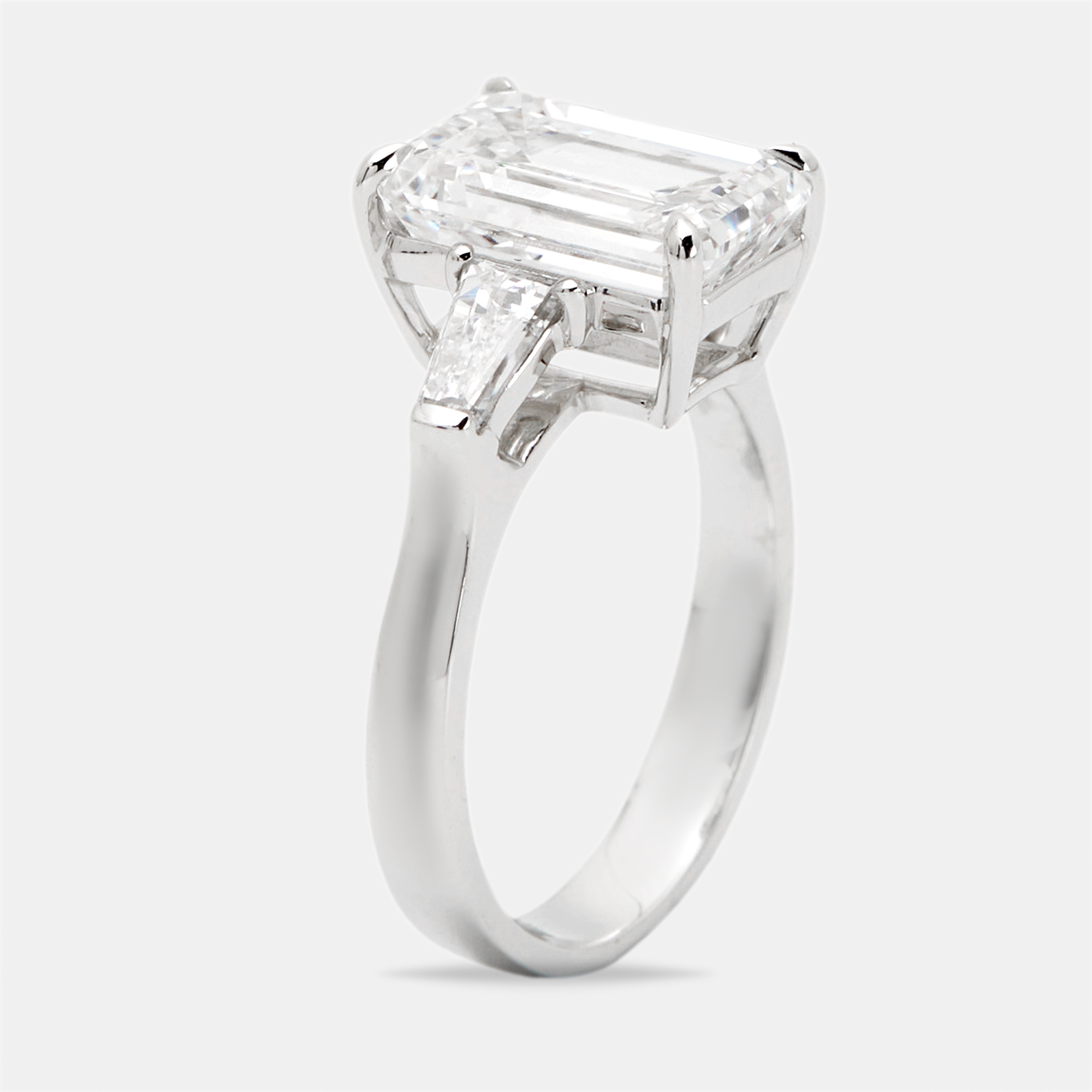 

4.60 cts Emerald Cut and Tapper Lab Grown Diamond 18k White Gold Ring Size