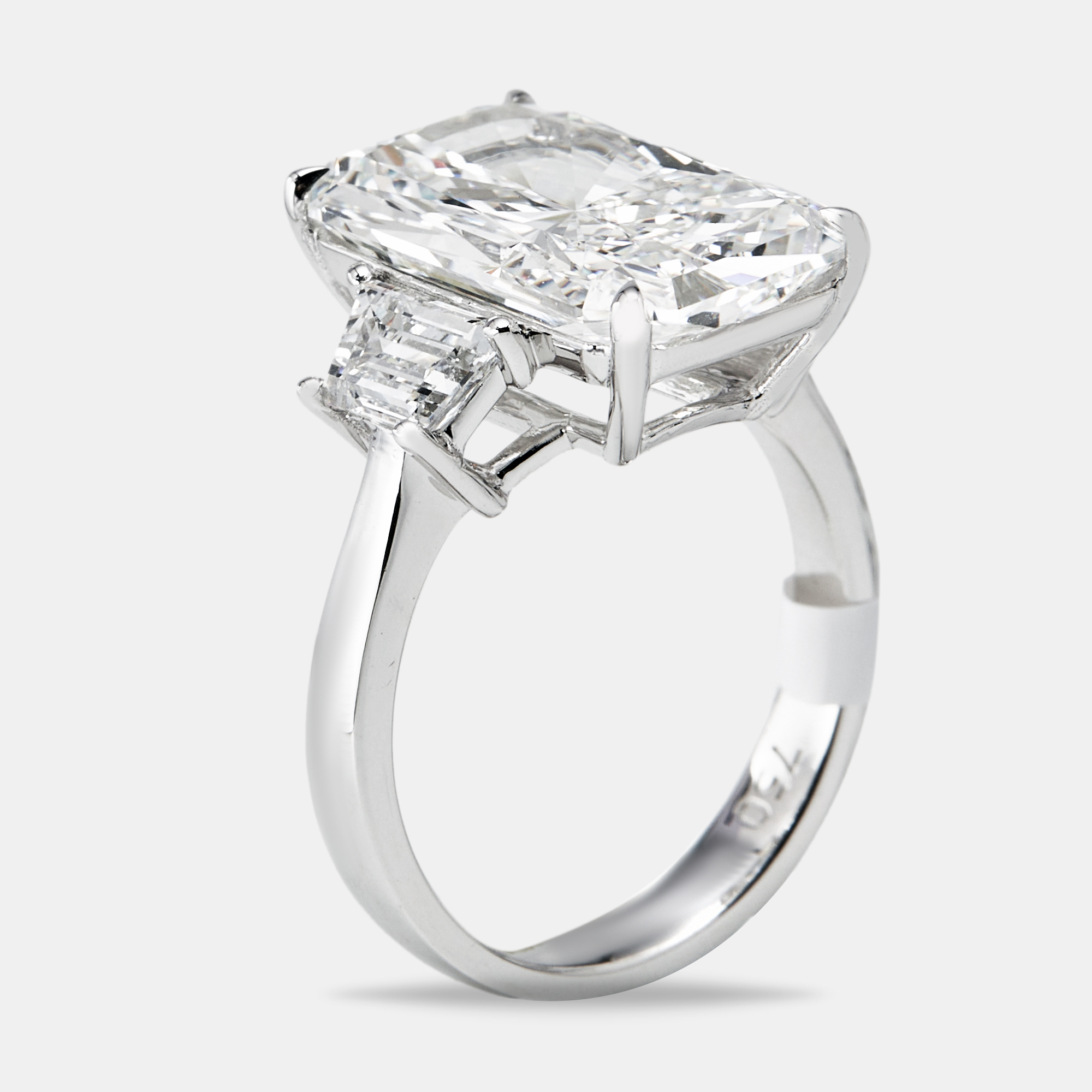 Pre-owned The Diamond Edit 8 Cts Radiant And Trapezoid Lab Grown Diamonds 18k White Gold Ring Size 51