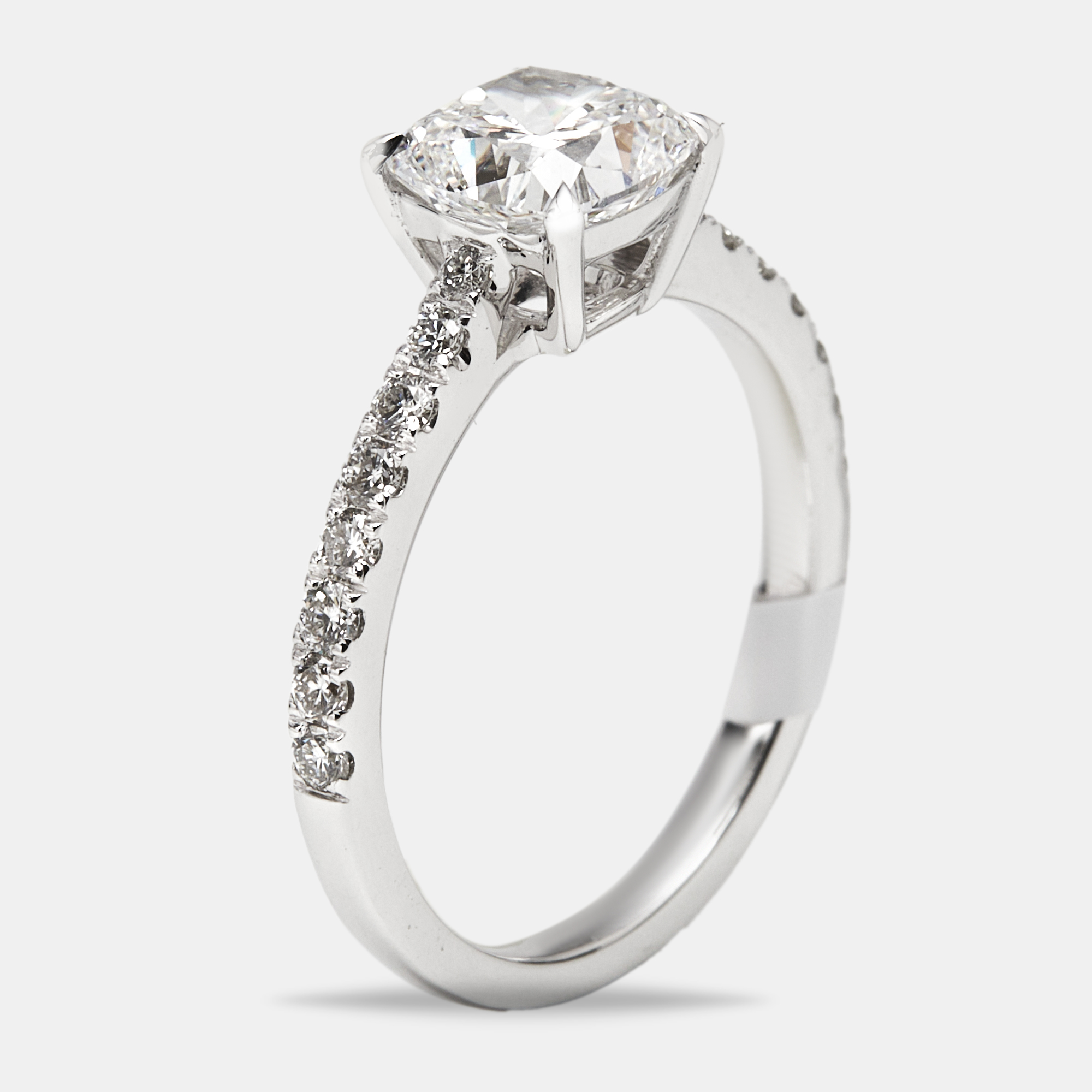 Pre-owned The Diamond Edit 1.8 Cts Cushion And Round Lab Grown Diamond 18k White Gold Ring Size 52