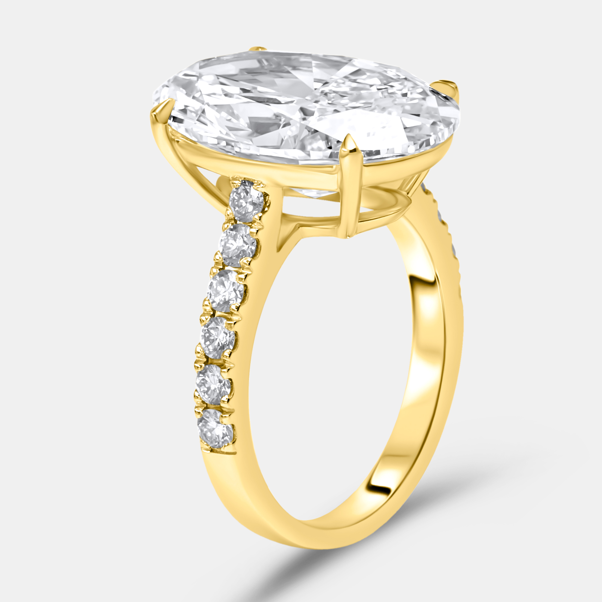 

8.5 cts Oval and Round Lab Grown Diamond 18k Yellow Gold Ring Size