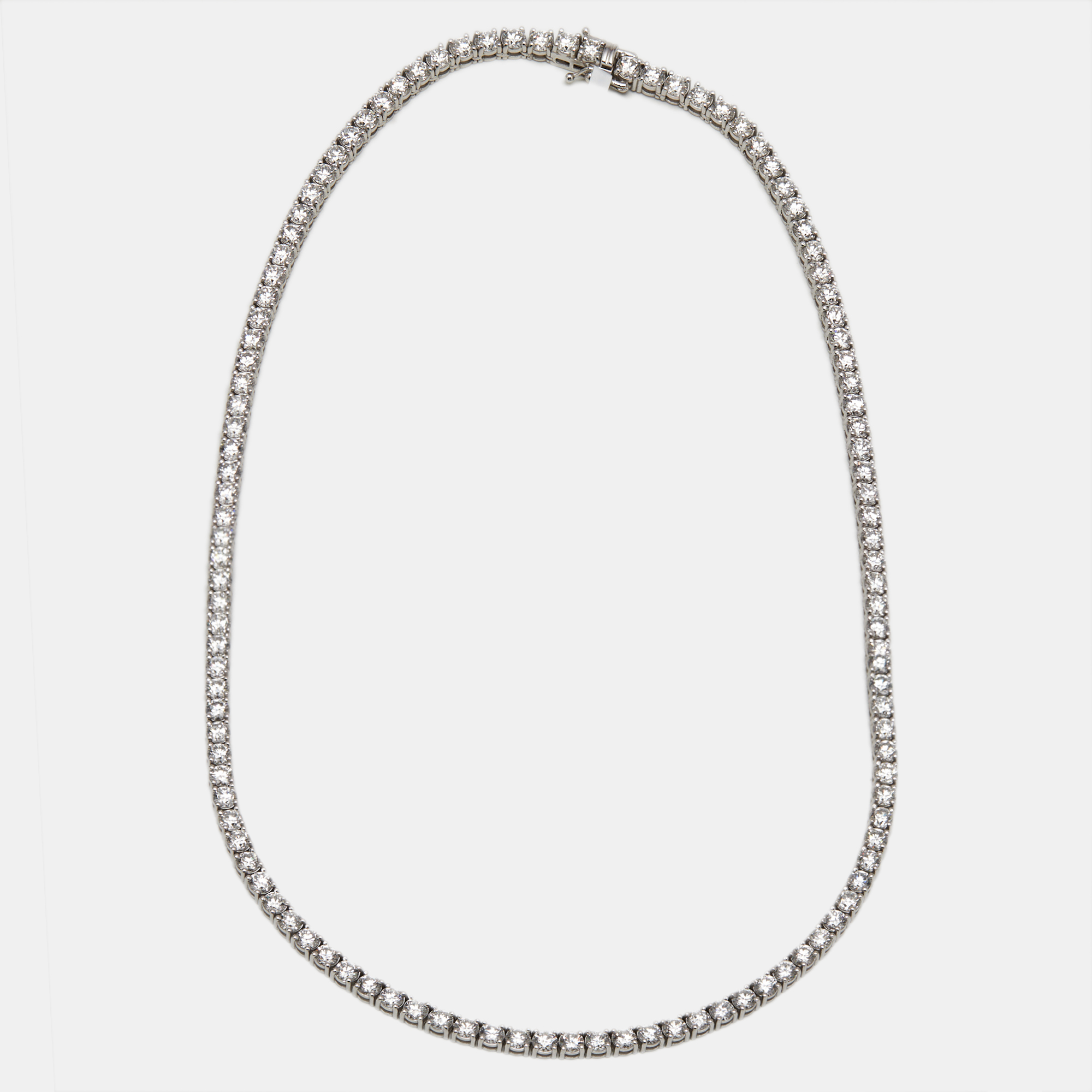 

17.5 cts Round Lab Grown Diamond 18k White Gold Necklace