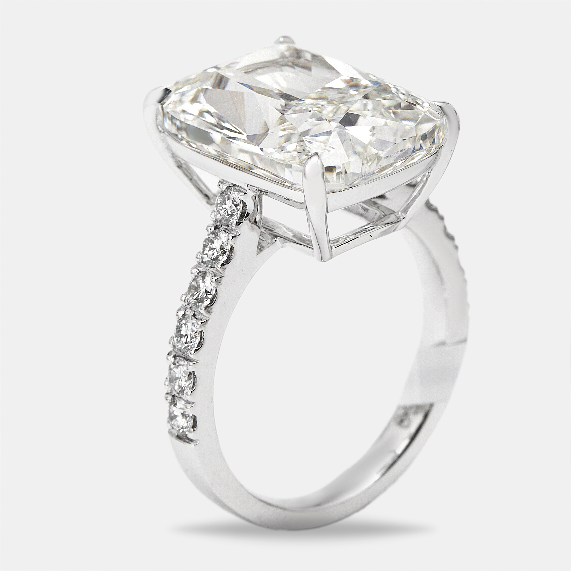 Pre-owned The Diamond Edit 10.50 Cts Radiant And Round Lab Grown Diamonds 18k White Gold Ring Size 53