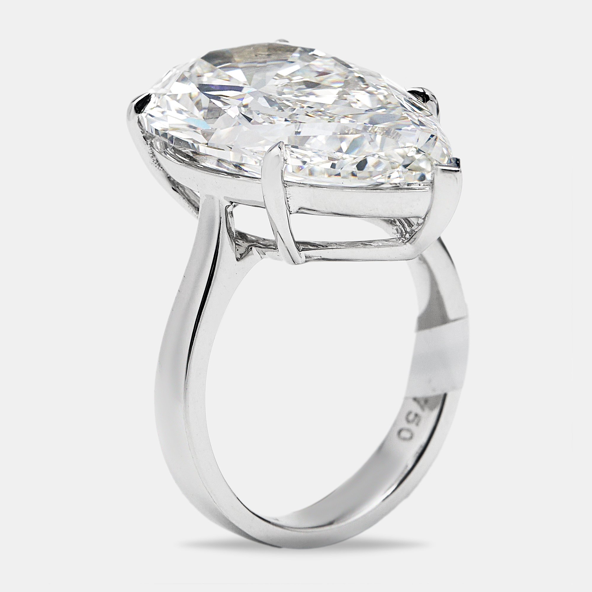

7.00 cts Pear Brilliant Lab Grown Diamond 18k White Gold Ring Size