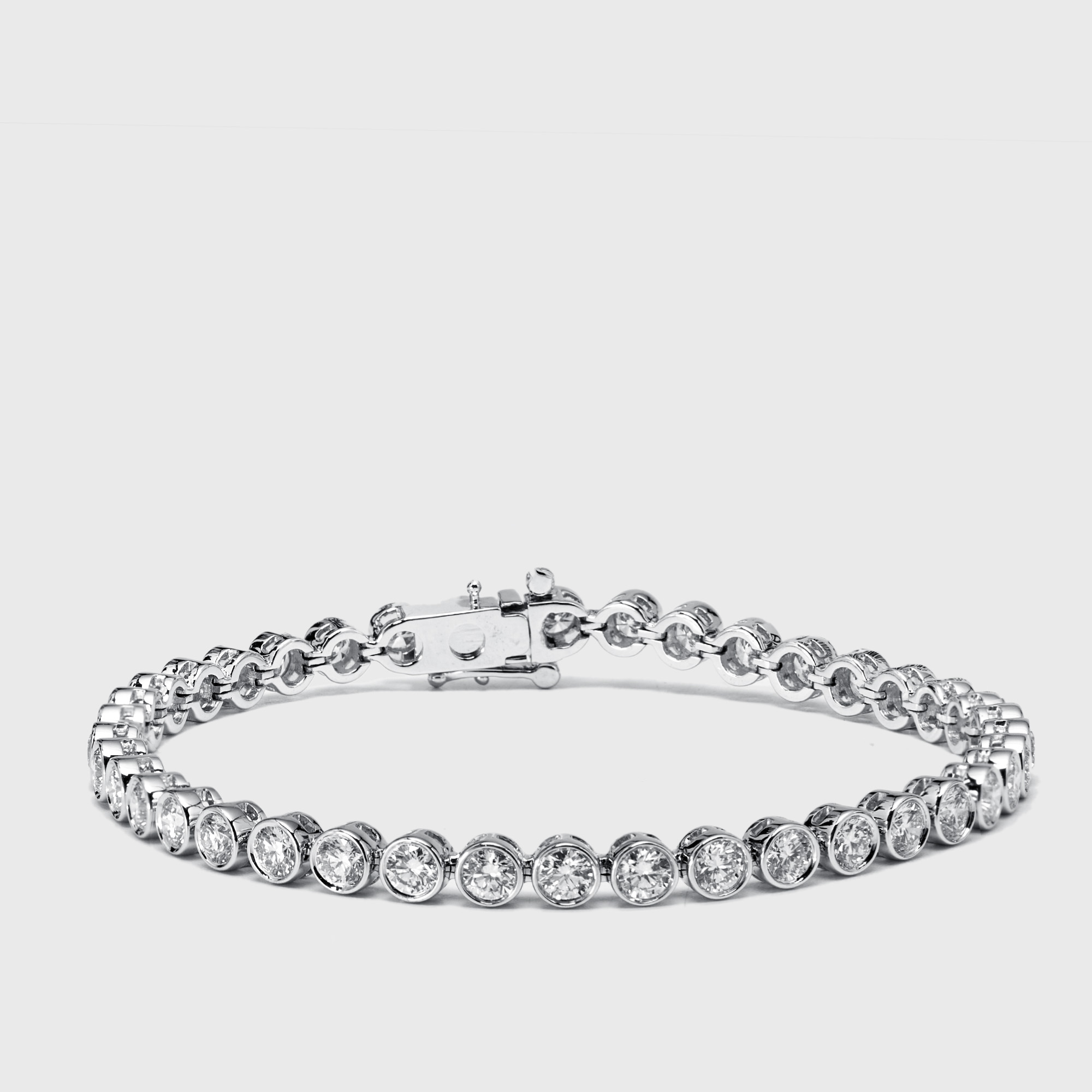 

4.5 cts Round Lab Grown Diamond 18k White Gold Bracelet