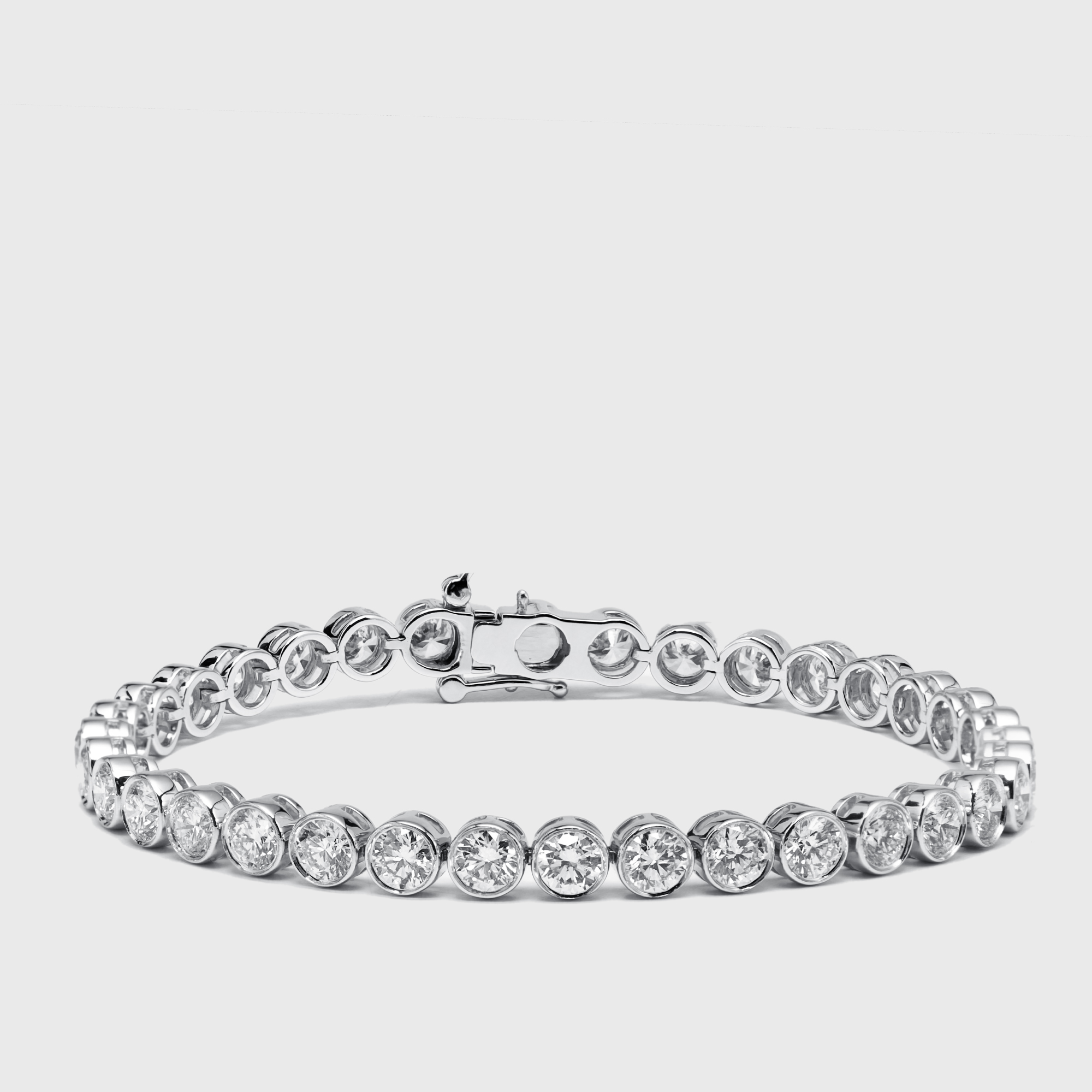 

7.5 cts Round Lab Grown Diamond 18k White Gold Bracelet