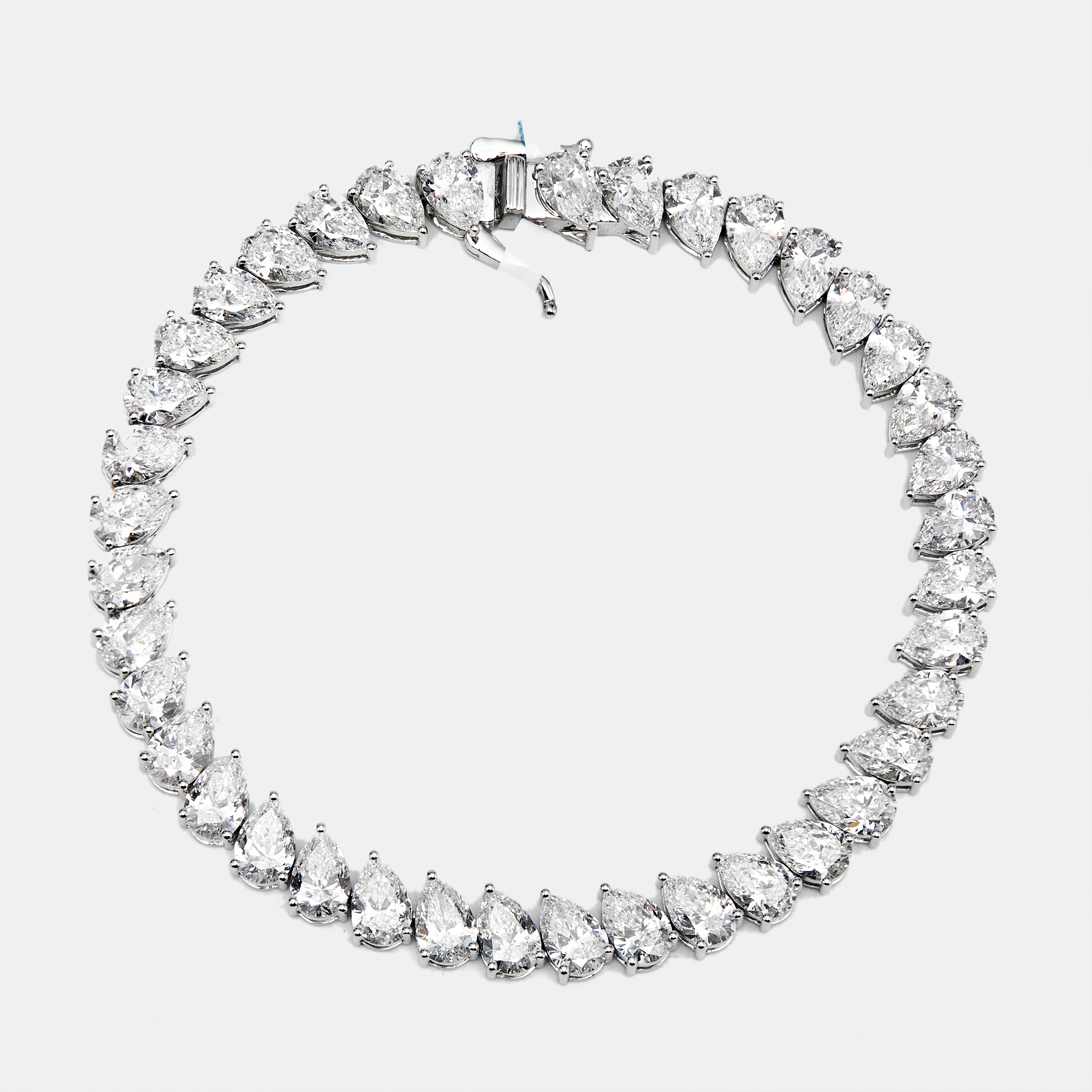 

14 cts Pear Lab Grown Diamond 18k White Gold Bracelet