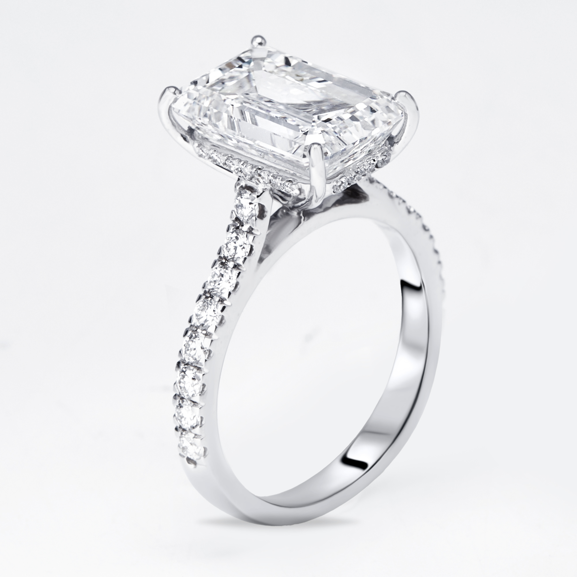 

5.5 cts Emerald Cut Round Lab Grown Diamond 18k White Gold Ring Size