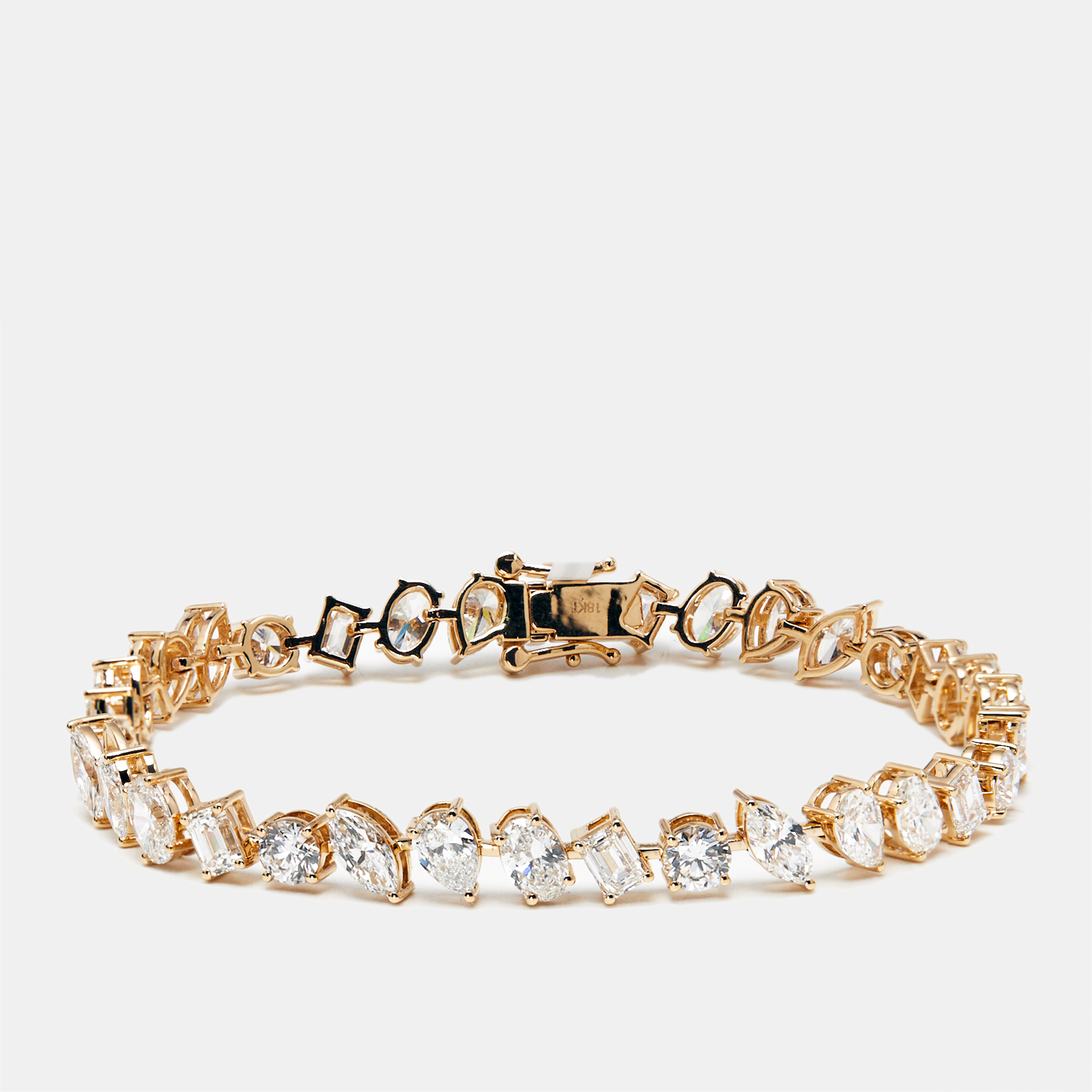 

11.3 cts Mix shape Lab Grown Diamonds 18k Yellow Gold Bracelet