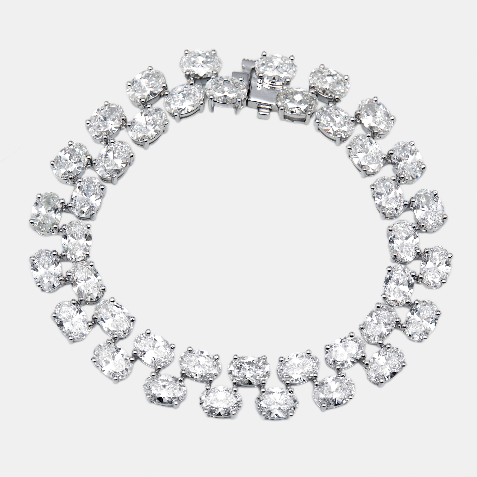 Pre-owned The Diamond Edit 20.8 Cts Oval Lab Grown Diamonds 18k White Gold Bracelet