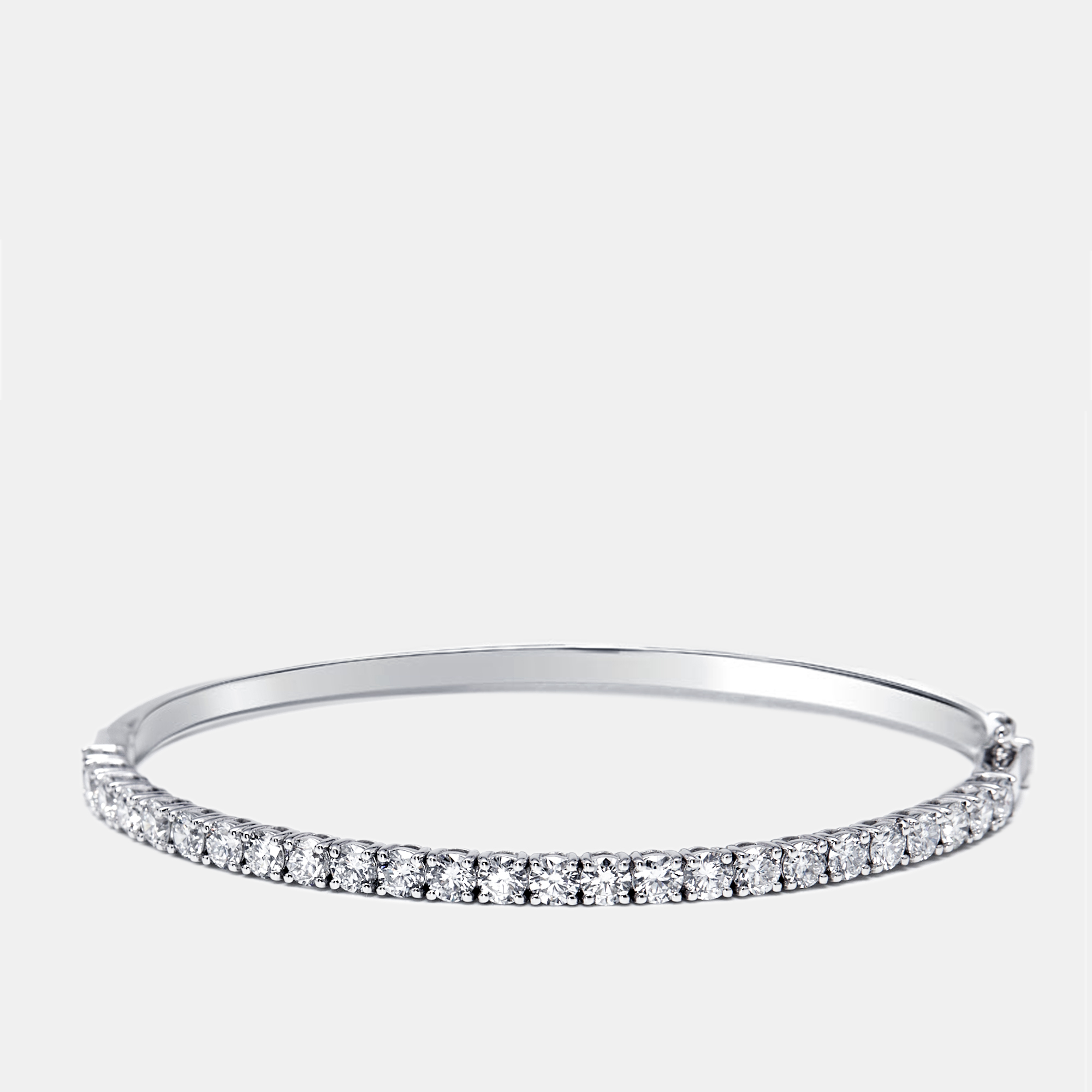 

2.7 cts Round Lab Grown Diamonds 18k White Gold Bracelet