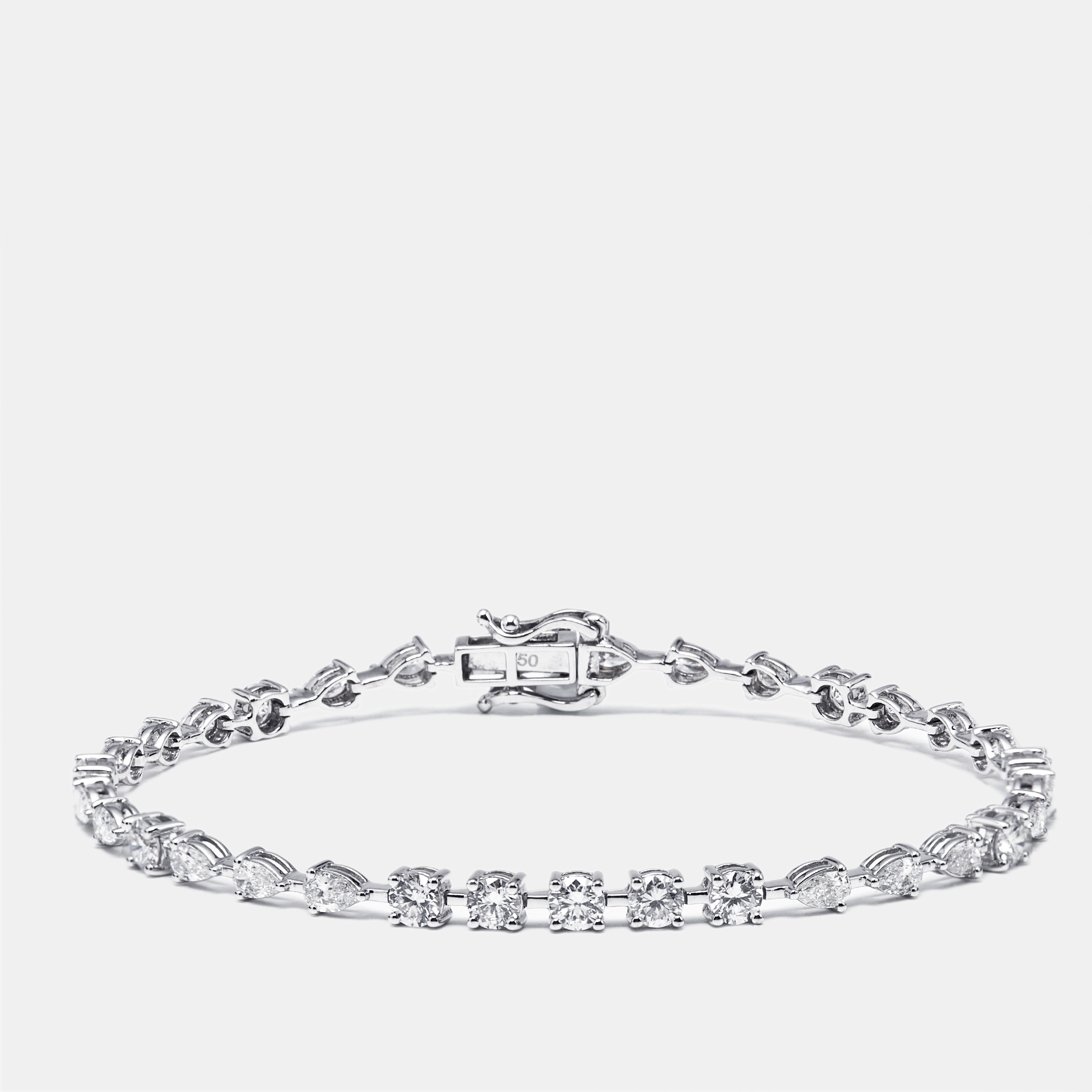 Pre-owned The Diamond Edit 3.9 Cts Pear Round Lab Grown Diamonds 18k White Gold Bracelet