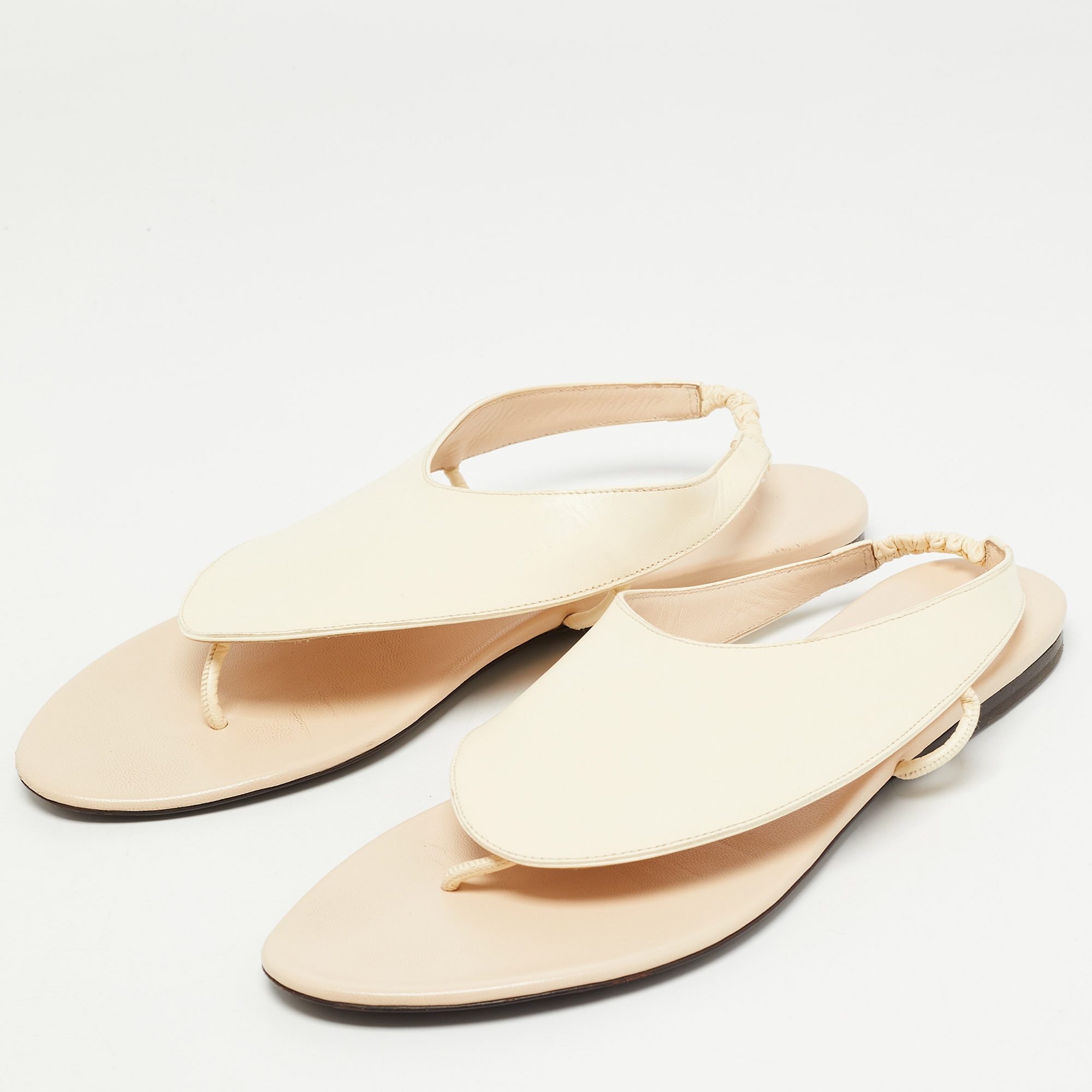 The Row Cream Leather Ravello Flat Sandals Size 38 The Row | TLC