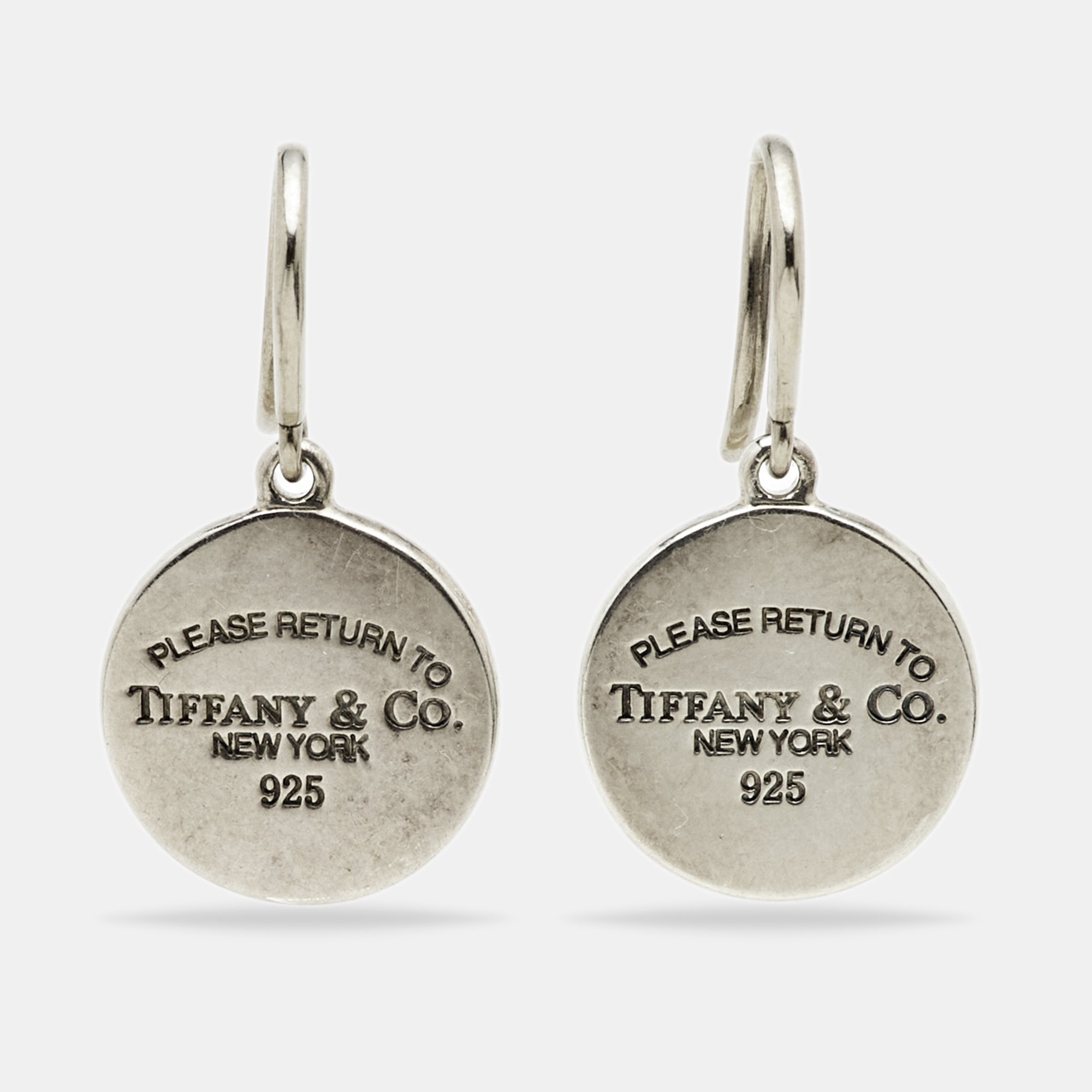 

Tiffany & Co. Return to Tiffany Round Tag Sterling Silver 925 Hook Earrings