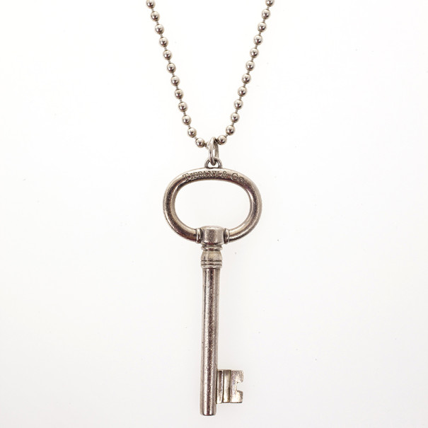 Pre Owned Tiffany & Co. Oval Key Silver Pendant Necklace