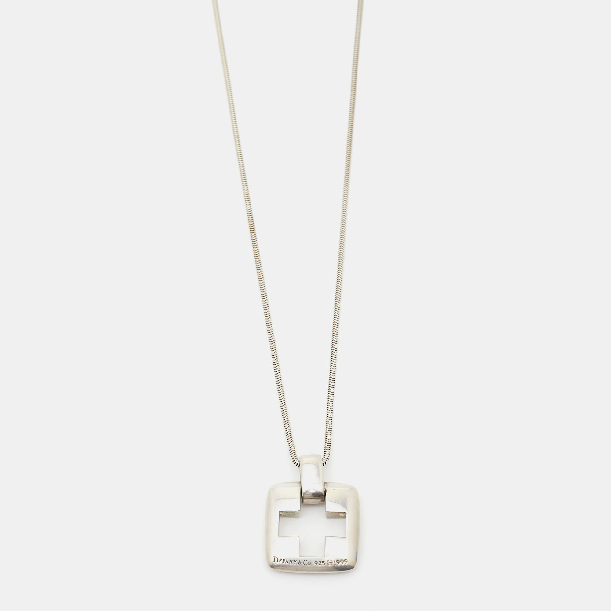 

Tiffany & Co. Cross Sterling Silver Pendant Necklace