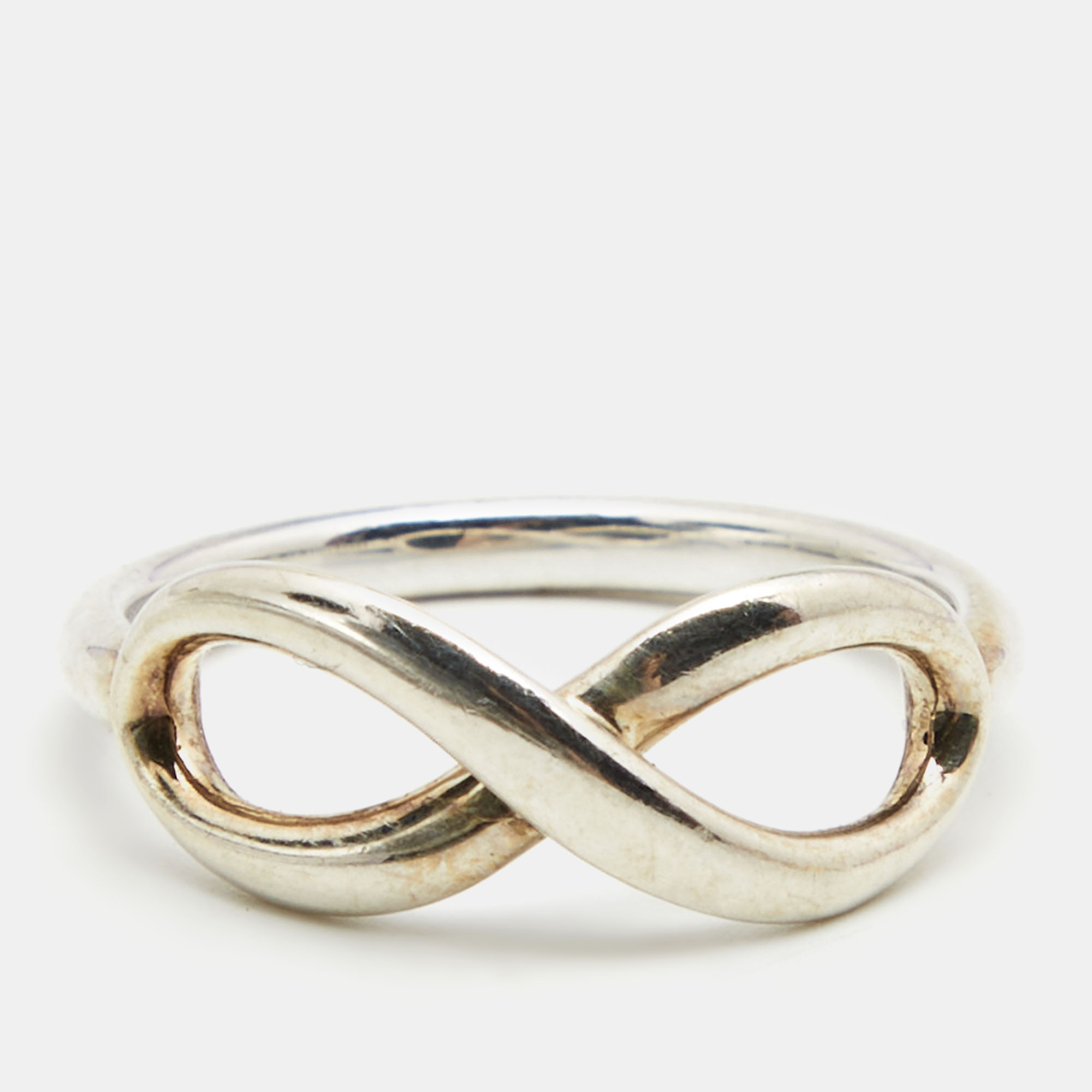 

Tiffany & Co. Infinity Sterling Silver Ring Size