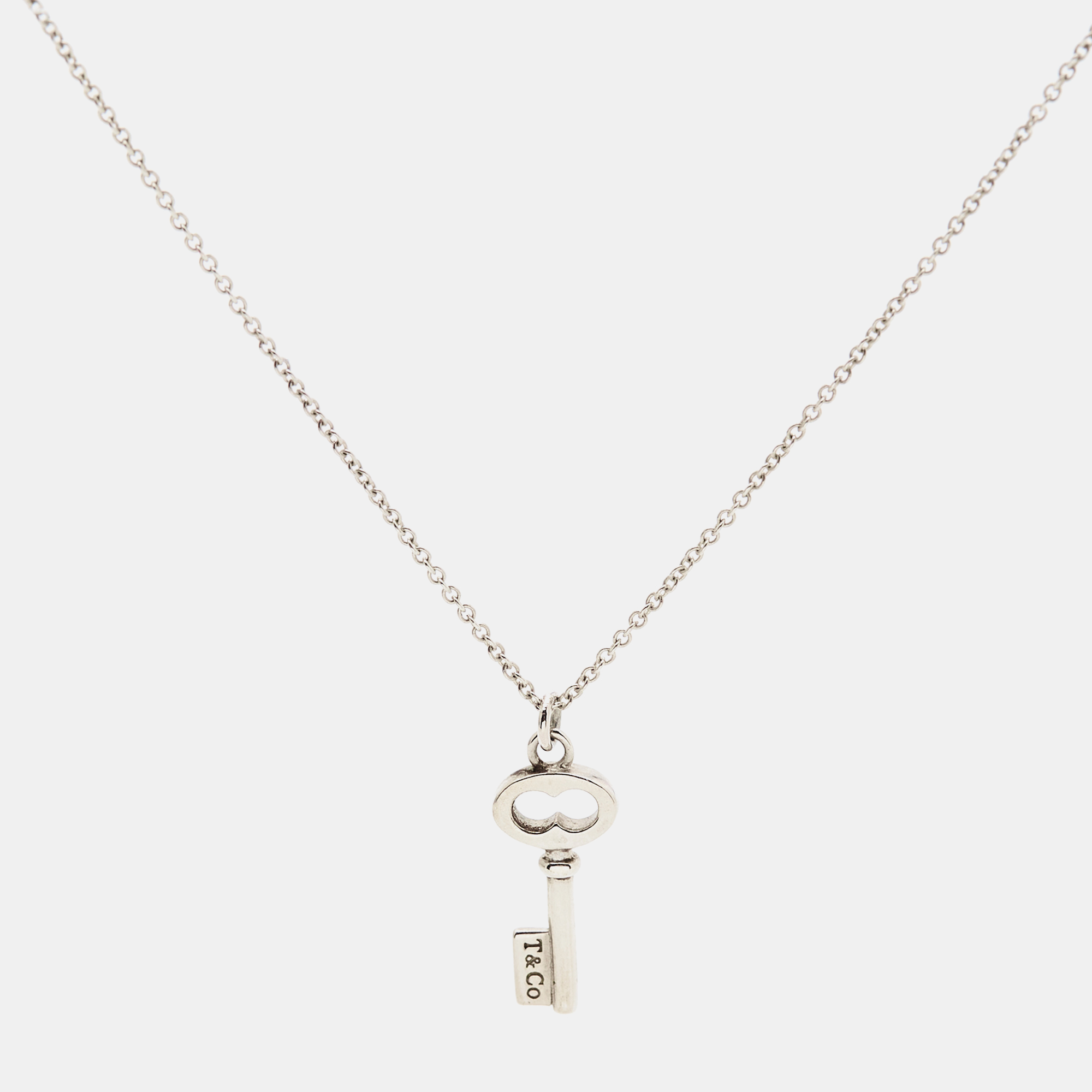 

Tiffany & Co. Mini Oval Key Sterling Silver Pendant Necklace