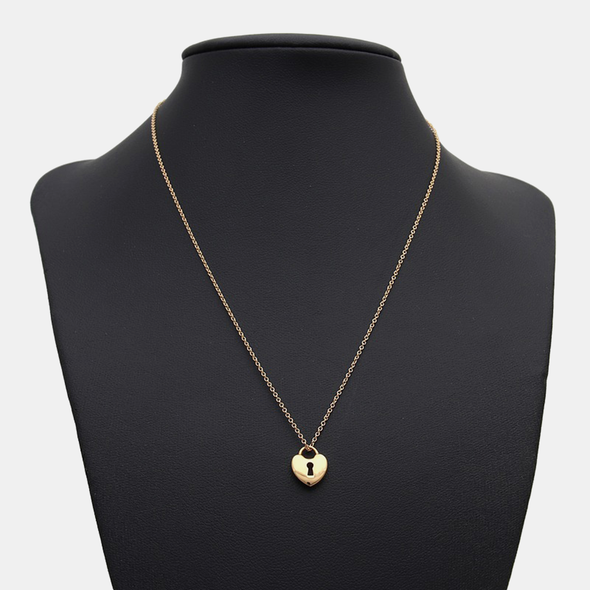 

Tiffany & Co. 18K Yellow Gold Heart Lock Necklace