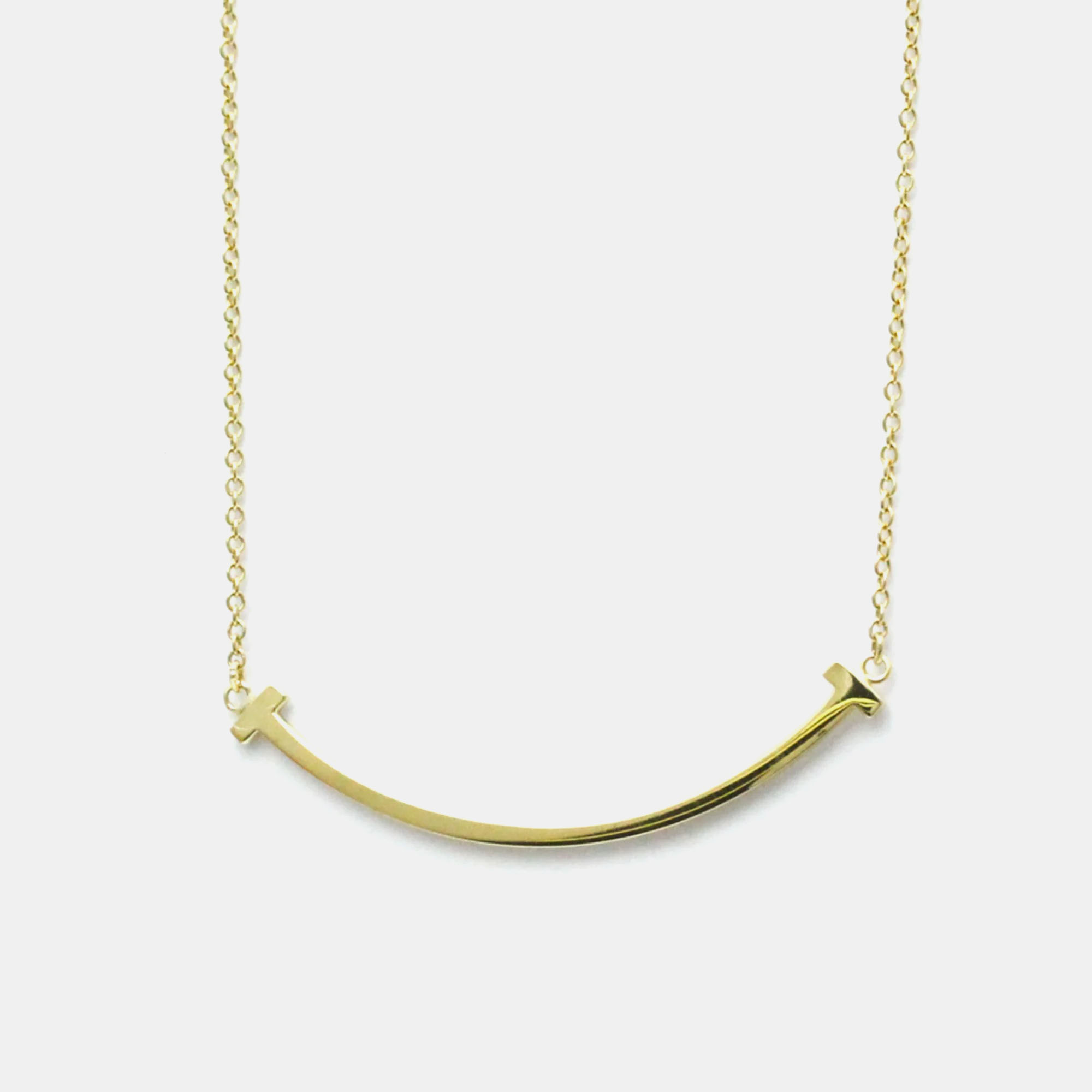 

Tiffany & Co. 18K Yellow Gold T Smile Necklace