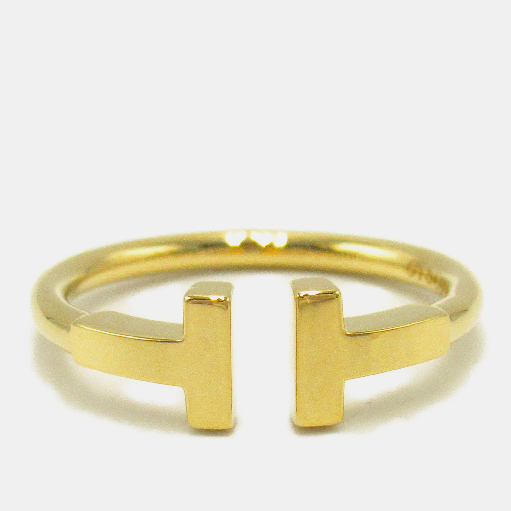 

Tiffany & Co. 18K Yellow Gold T Wire Band Ring EU 51