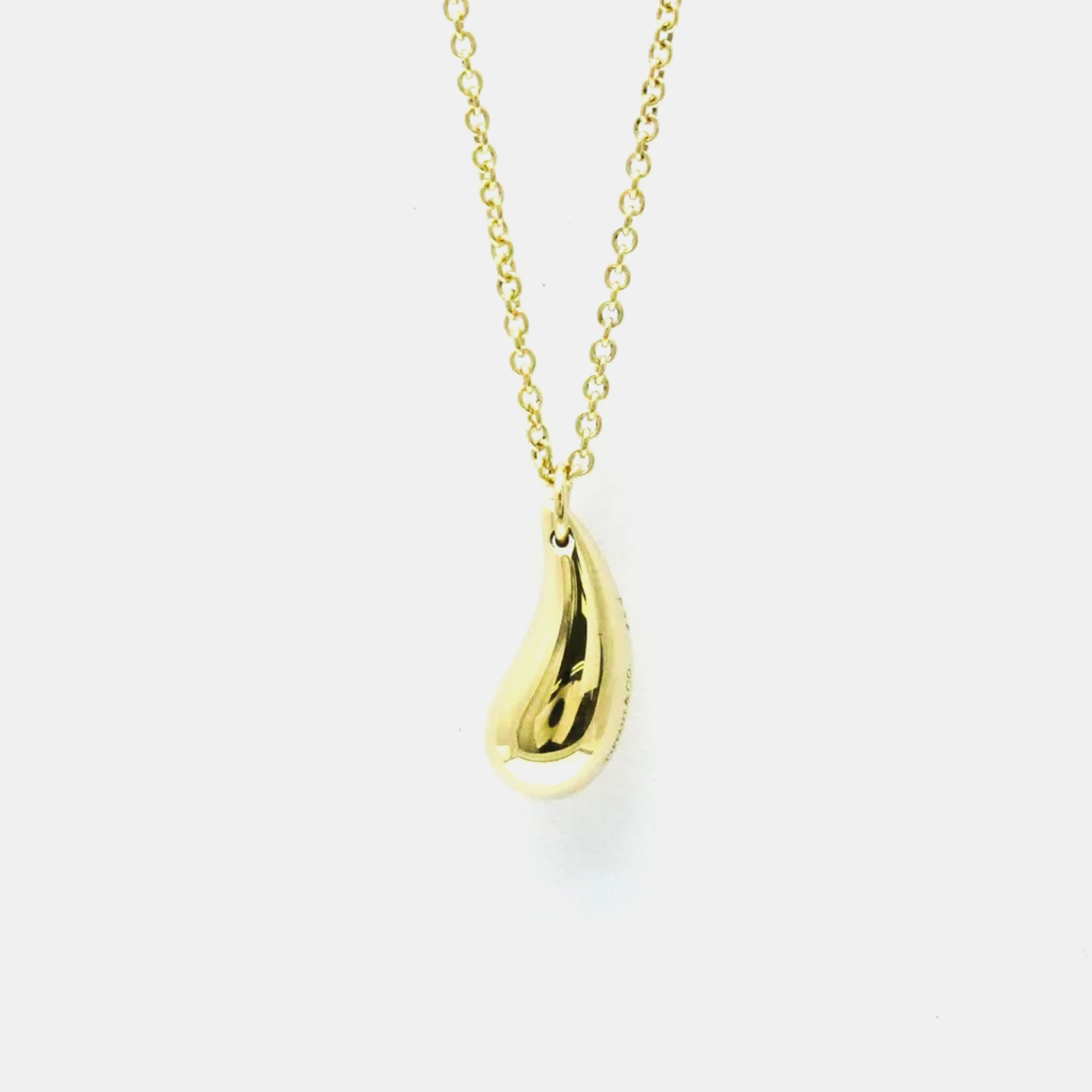 

Tiffany & Co. Teardrop 18K Yellow Gold No Stone Pendant Necklace