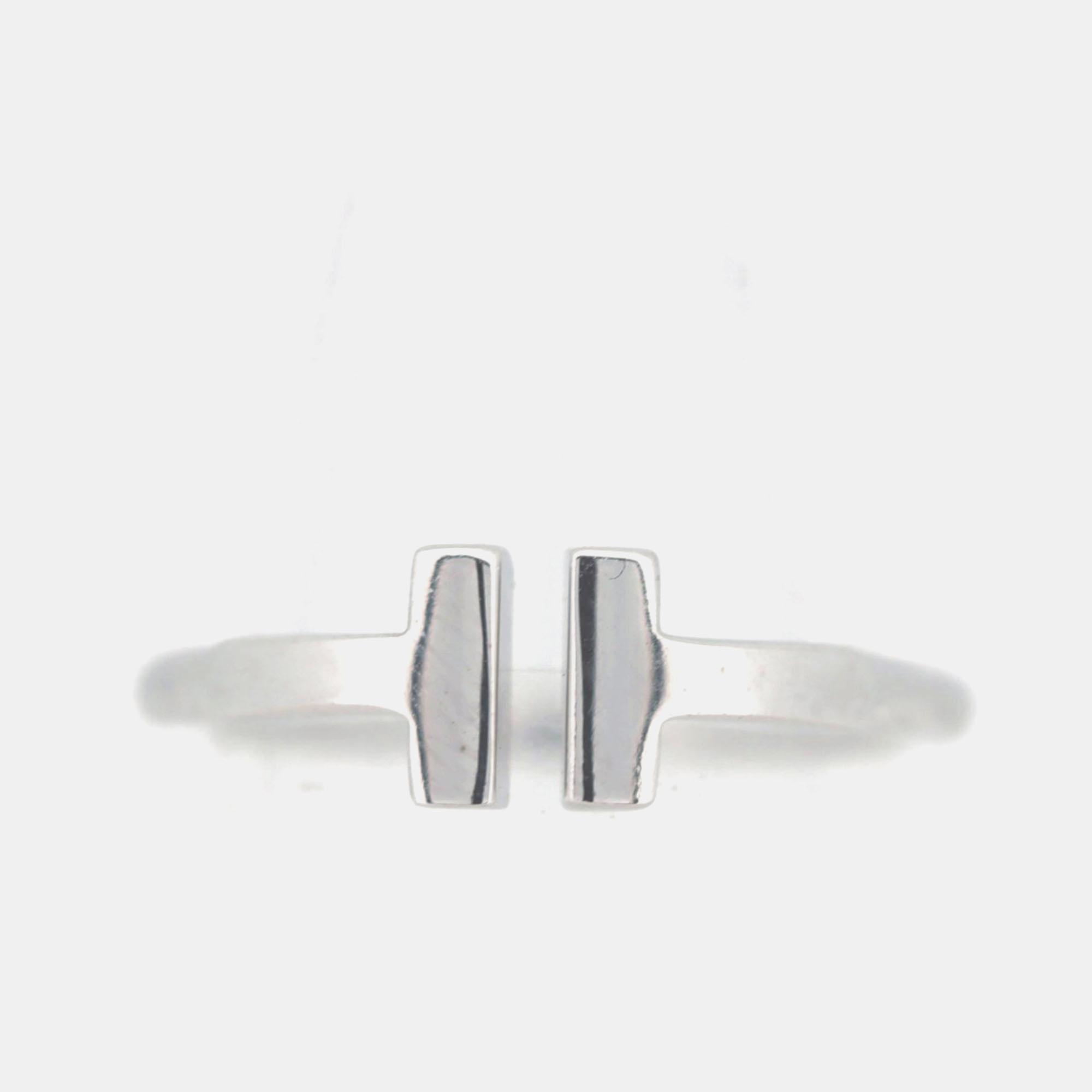 

Tiffany & Co. 18K White Gold T Wire Band Ring EU 48