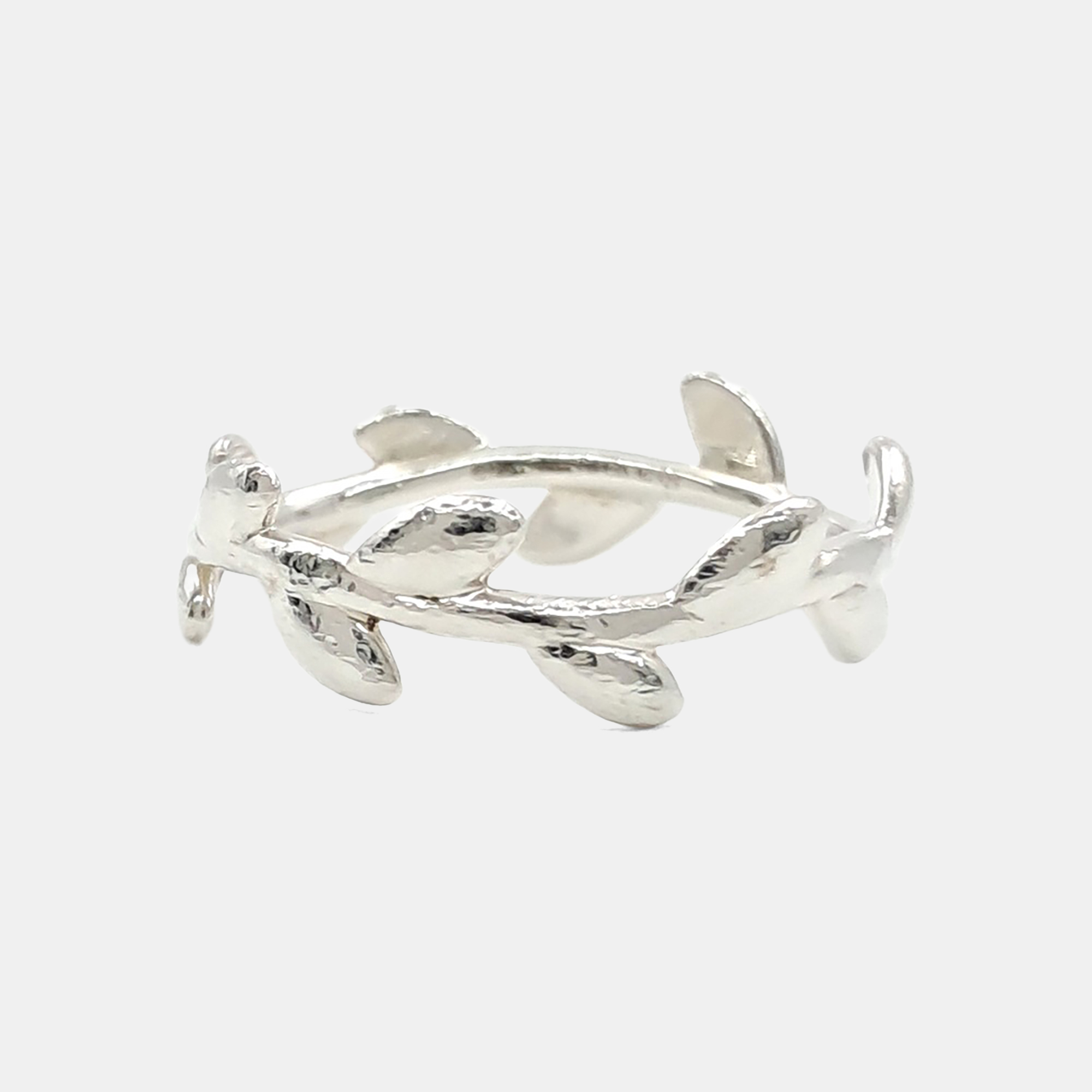 

Tiffany & Co. Silver Olive Leaf Ring US 7.5