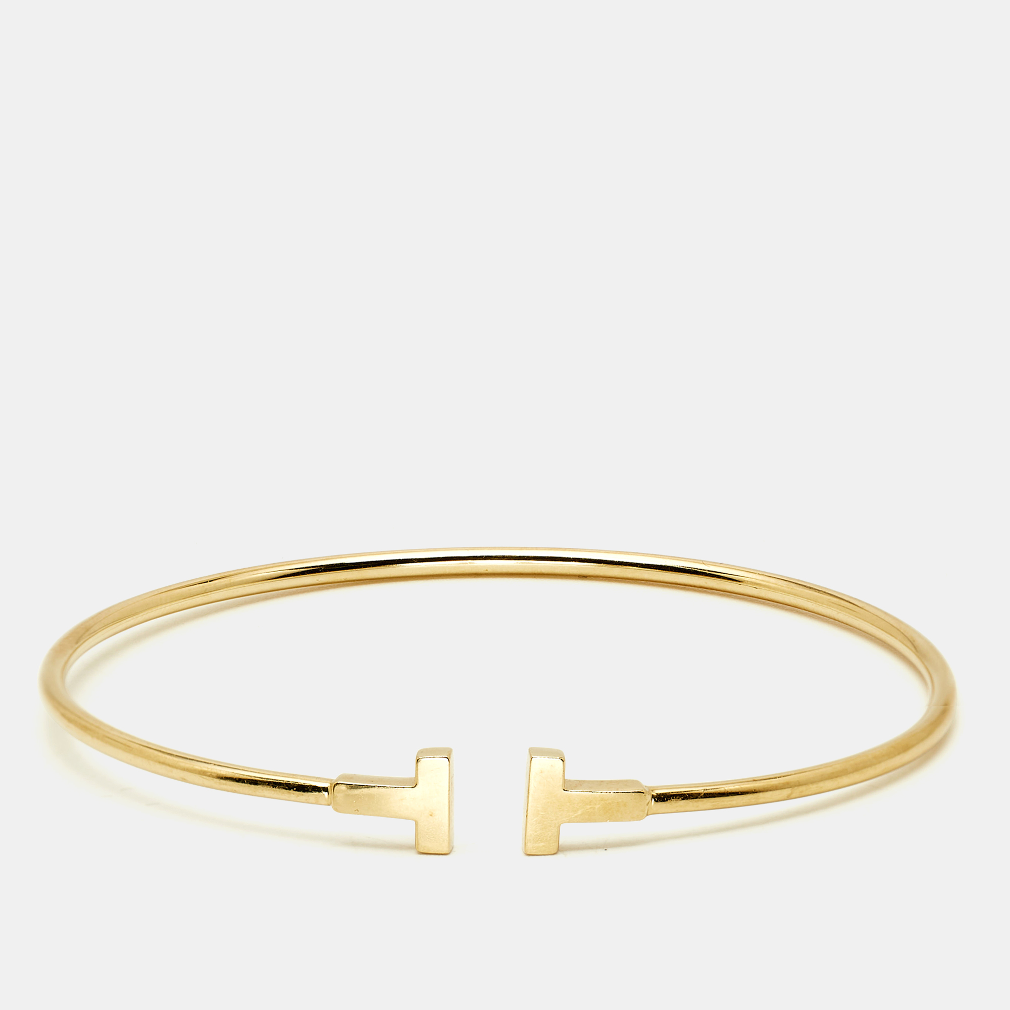 

Tiffany & Co. Tiffany T 18k Yellow Gold Narrow Wire Bracelet