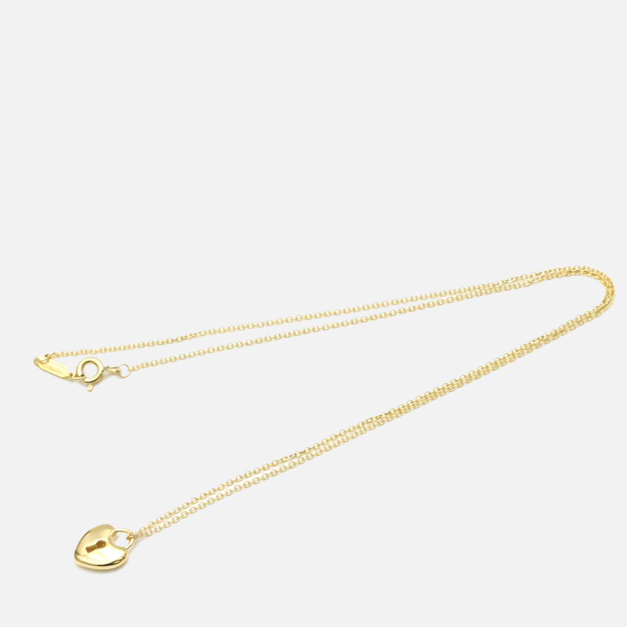 

Tiffany & Co. 18K Yellow Gold Heart Lock Pendant Necklace
