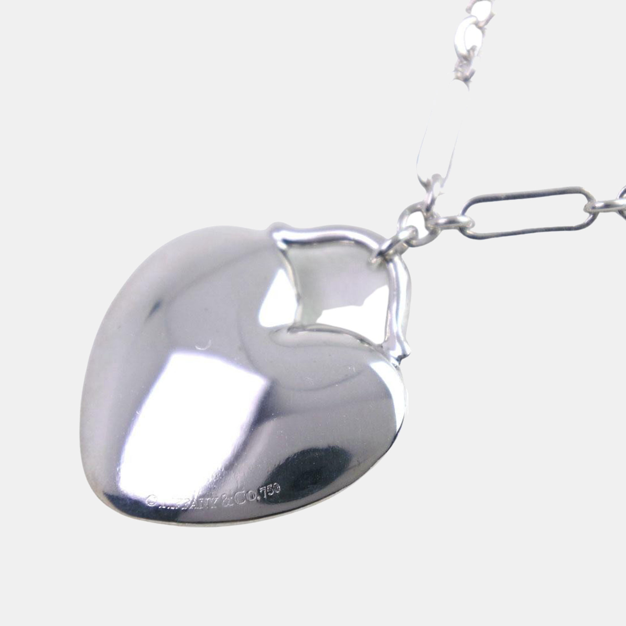 

Tiffany & Co. Heart Silver White gold necklace