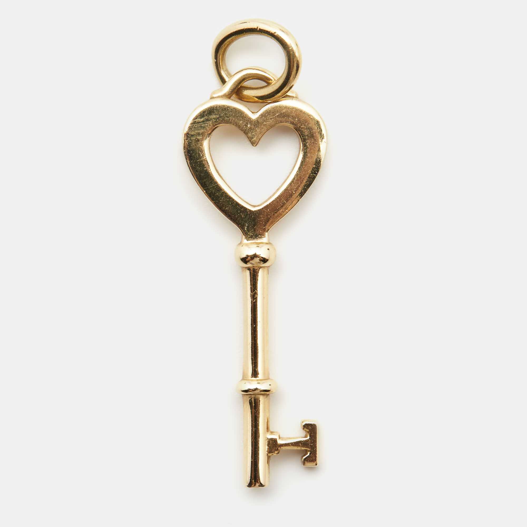 

Tiffany & Co. Heart Key 18k Yellow Gold Pendant
