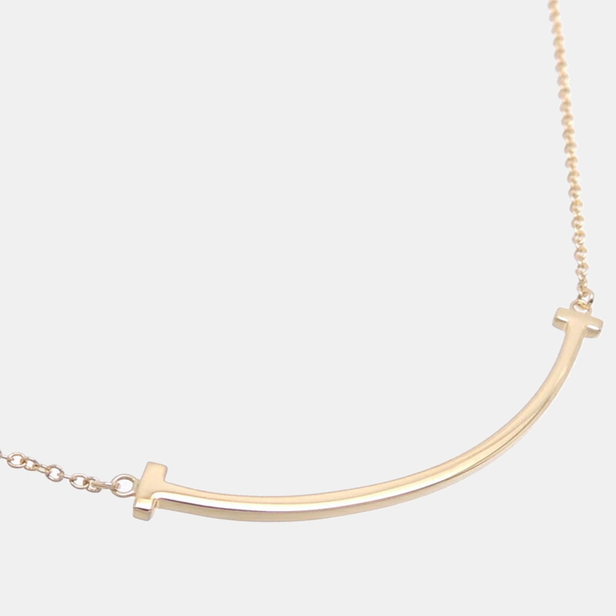 

Tiffany & Co. T Smile Small 18K Yellow Gold Necklace