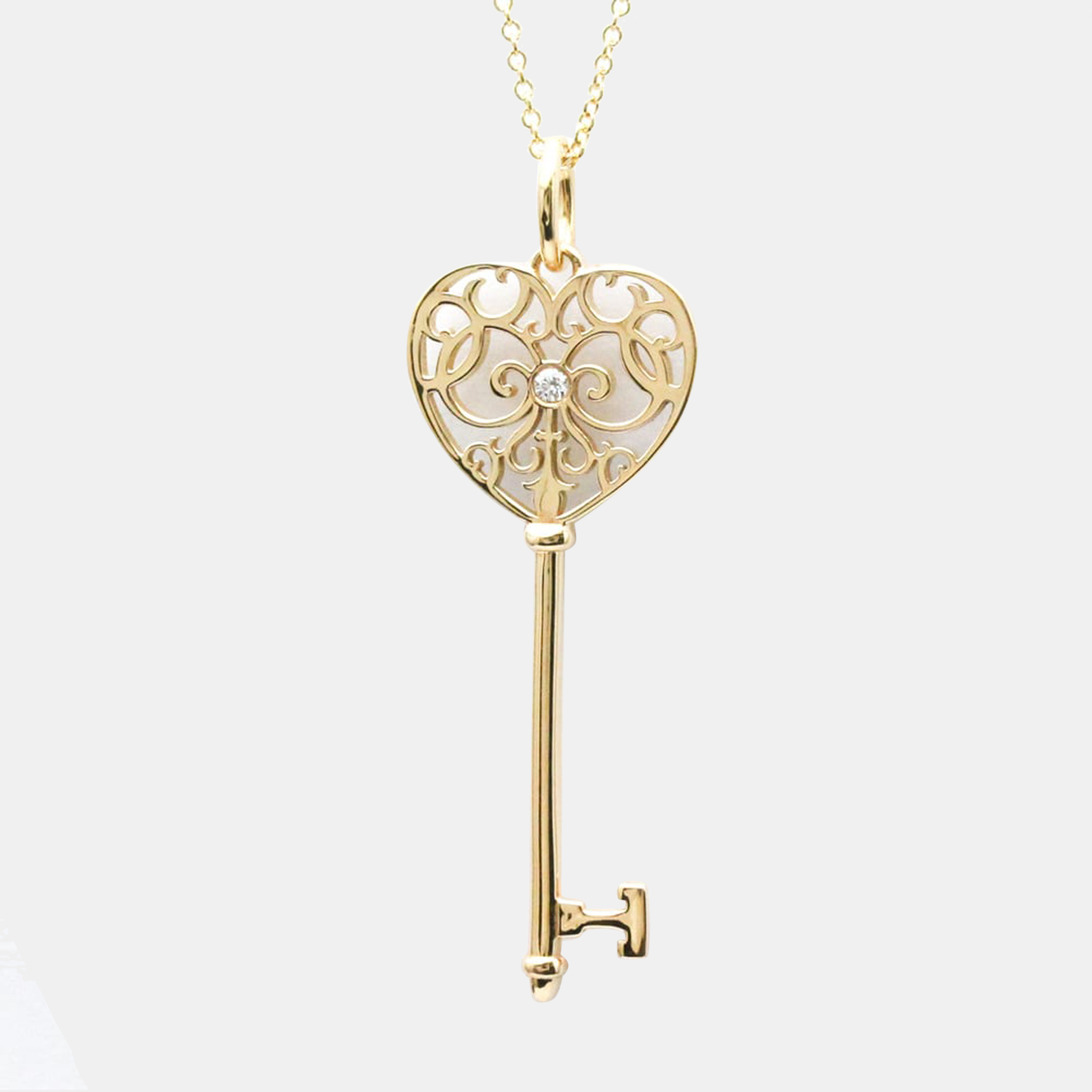 

Tiffany & Co. Tiffany Enchant Heart Key 18K Yellow Gold Diamond Necklace