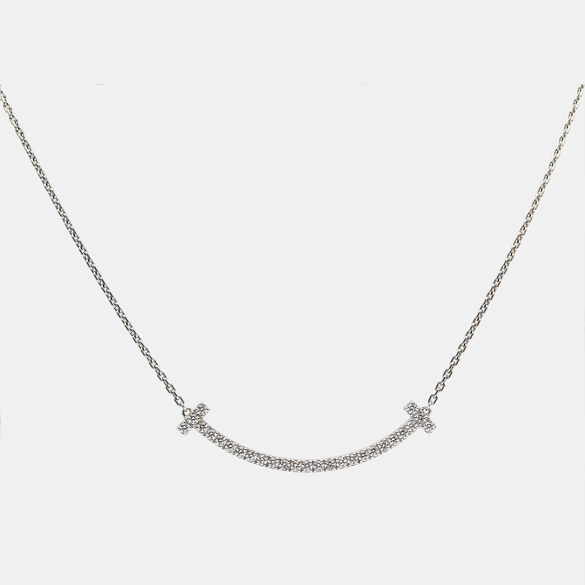 مملوكة مسبقًا Tiffany & Co. T Smile Diamond 18k White Gold Medium Model Necklace