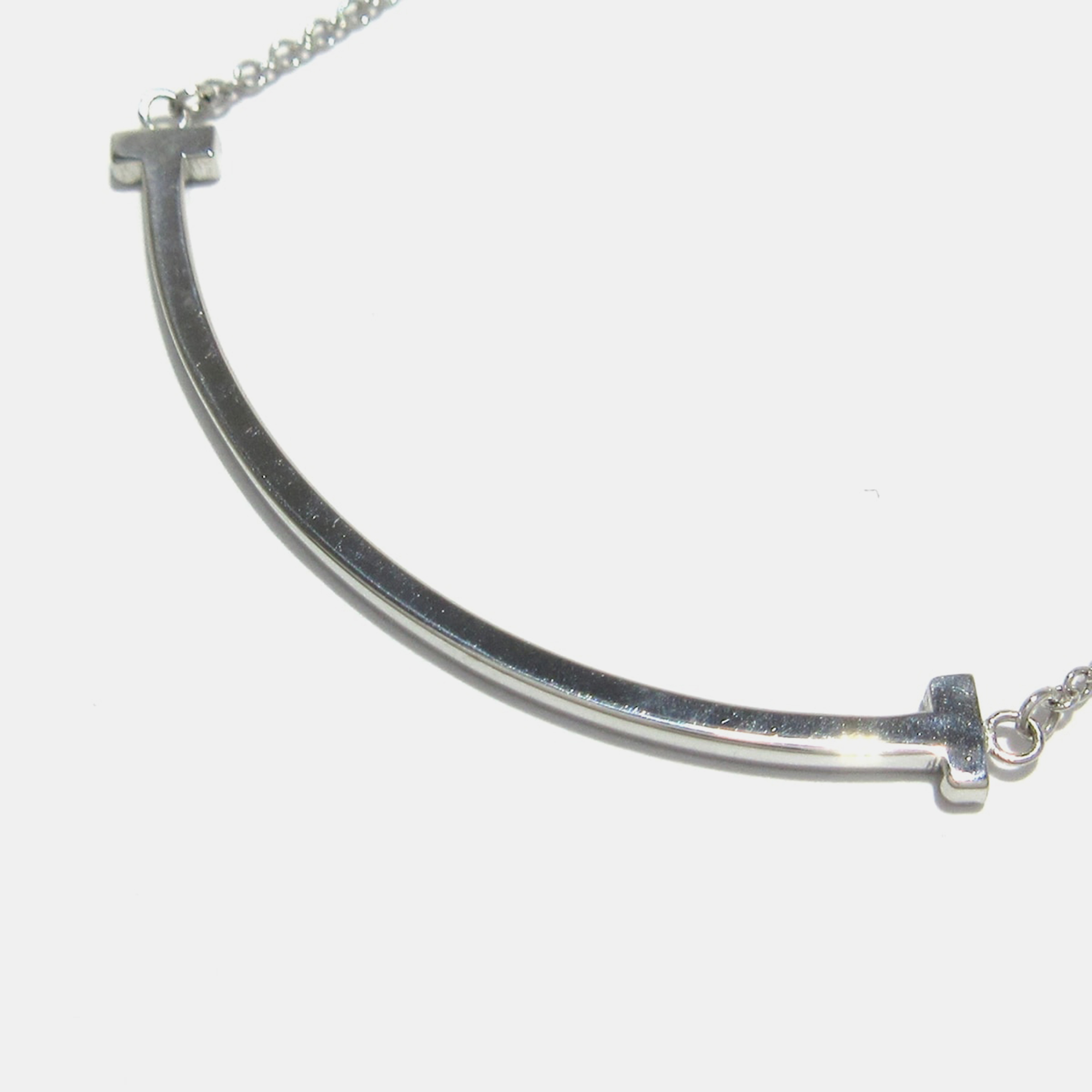 

Tiffany & Co. 18K White Gold Small T Smile Necklace