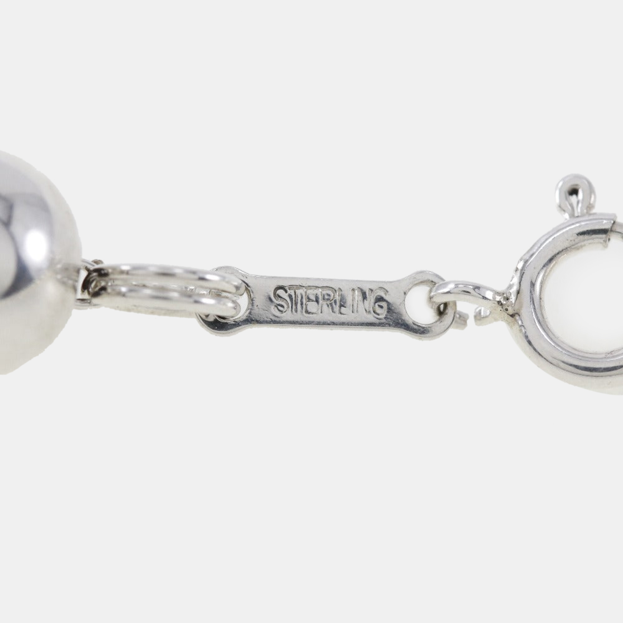 

Tiffany & Co. Sterling Silver Hardwear Ball Necklace
