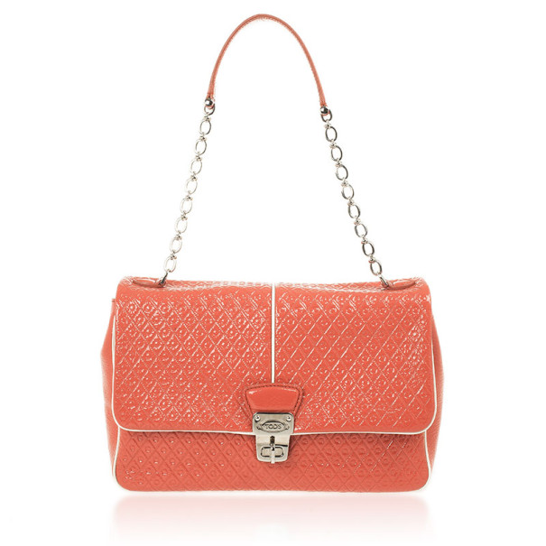 مملوكة مسبقًا Tod's Signature Coral Patent Tracollina Flap Bag