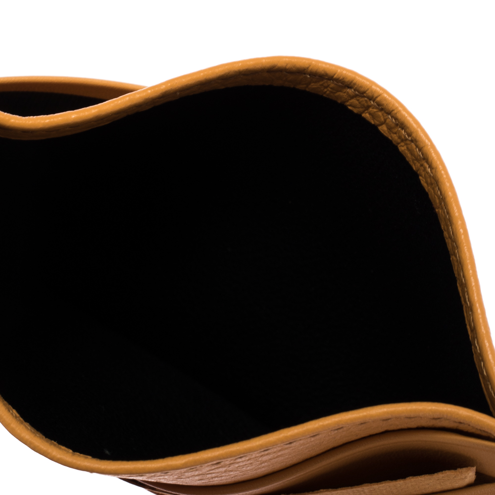 

Tod's Orange Leather Card Holder