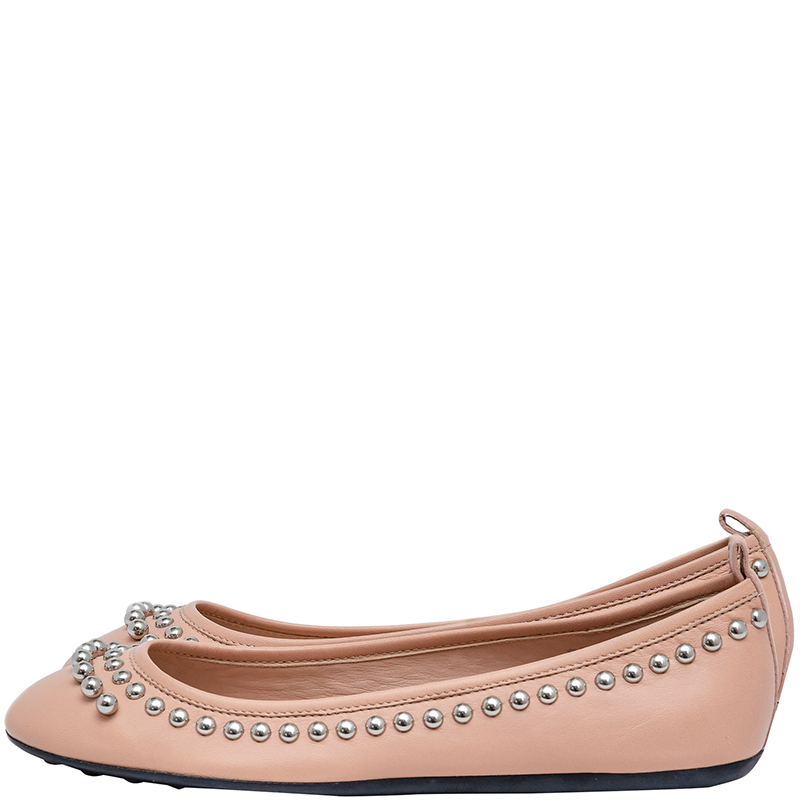 

Tod's Beige Leather Studded Ballet Flats Size