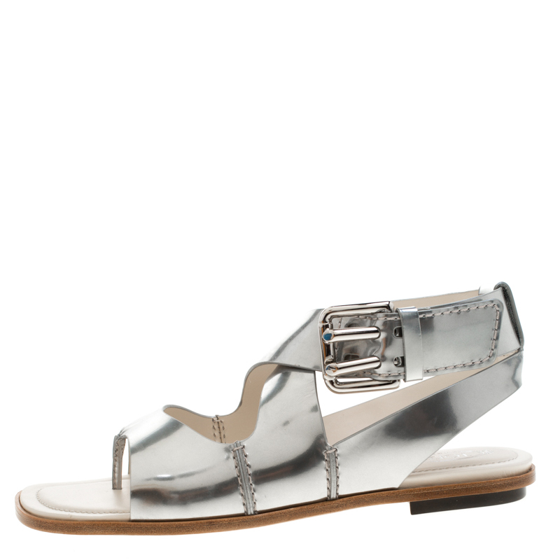 

Tod's Metallic Silver Leather Flat Sandals Size