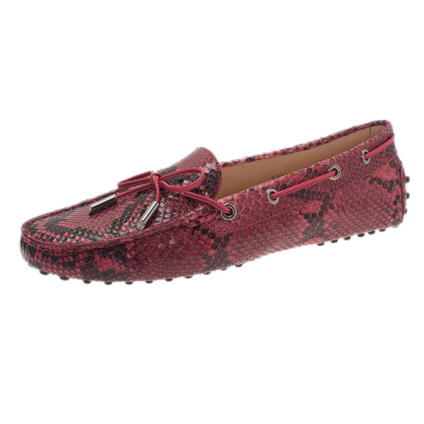 مملوكة مسبقًا Tod's Red Python Leather Loafers Size 39.5