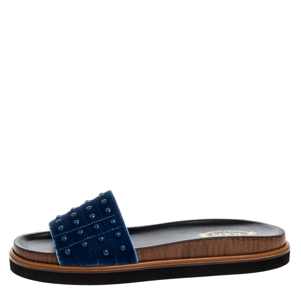 

Tod's Blue Velvet Studded Flat Slides Size