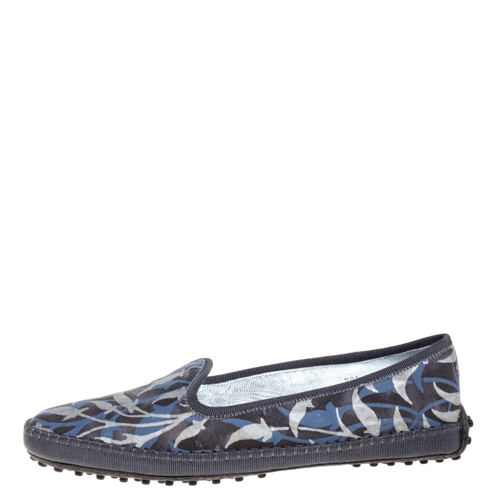 

Tod's Multicolor Canvas Gommino Slip-on Loafers Size