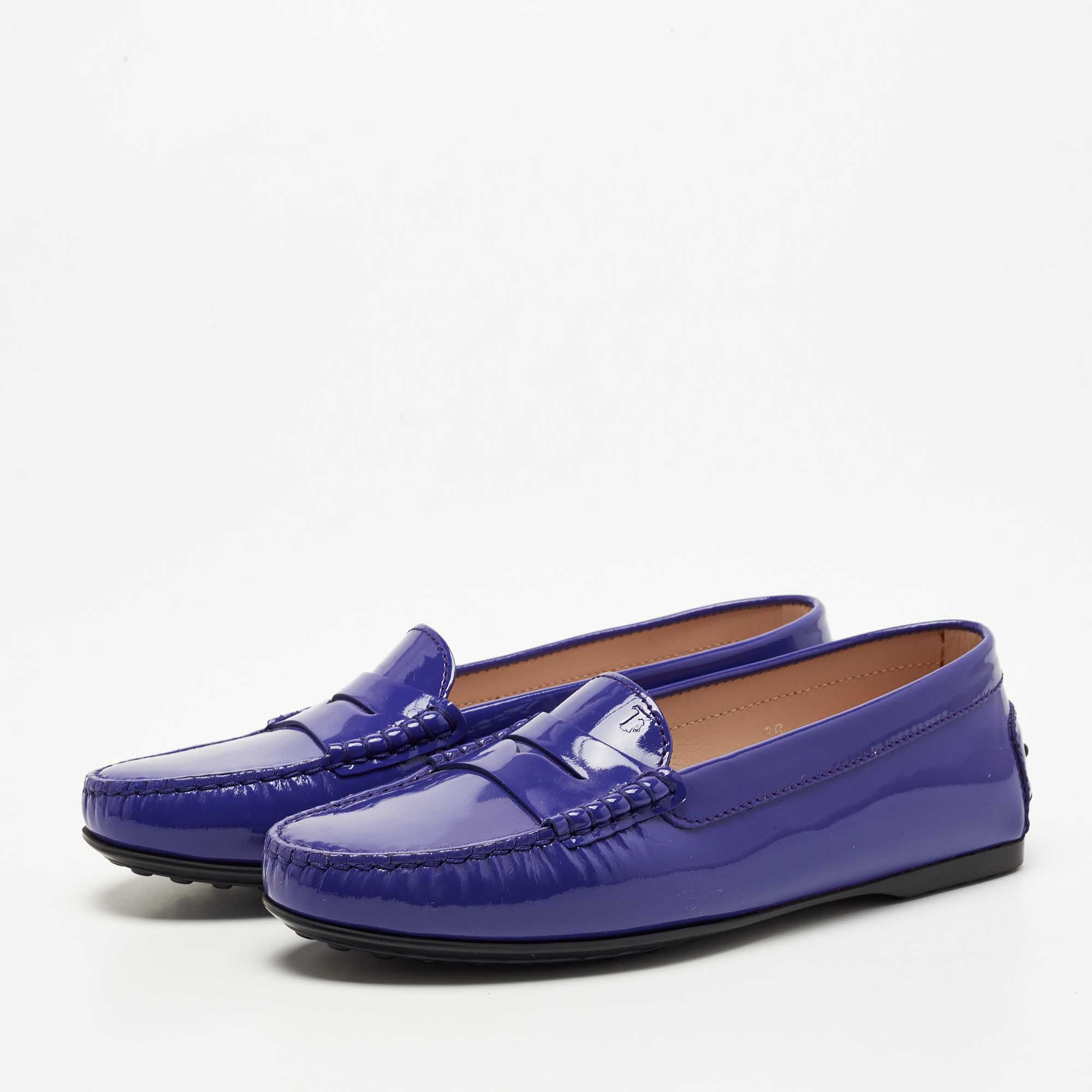 

Tod's Blue Patent Leather Gommino Penny Slip On Loafers Size