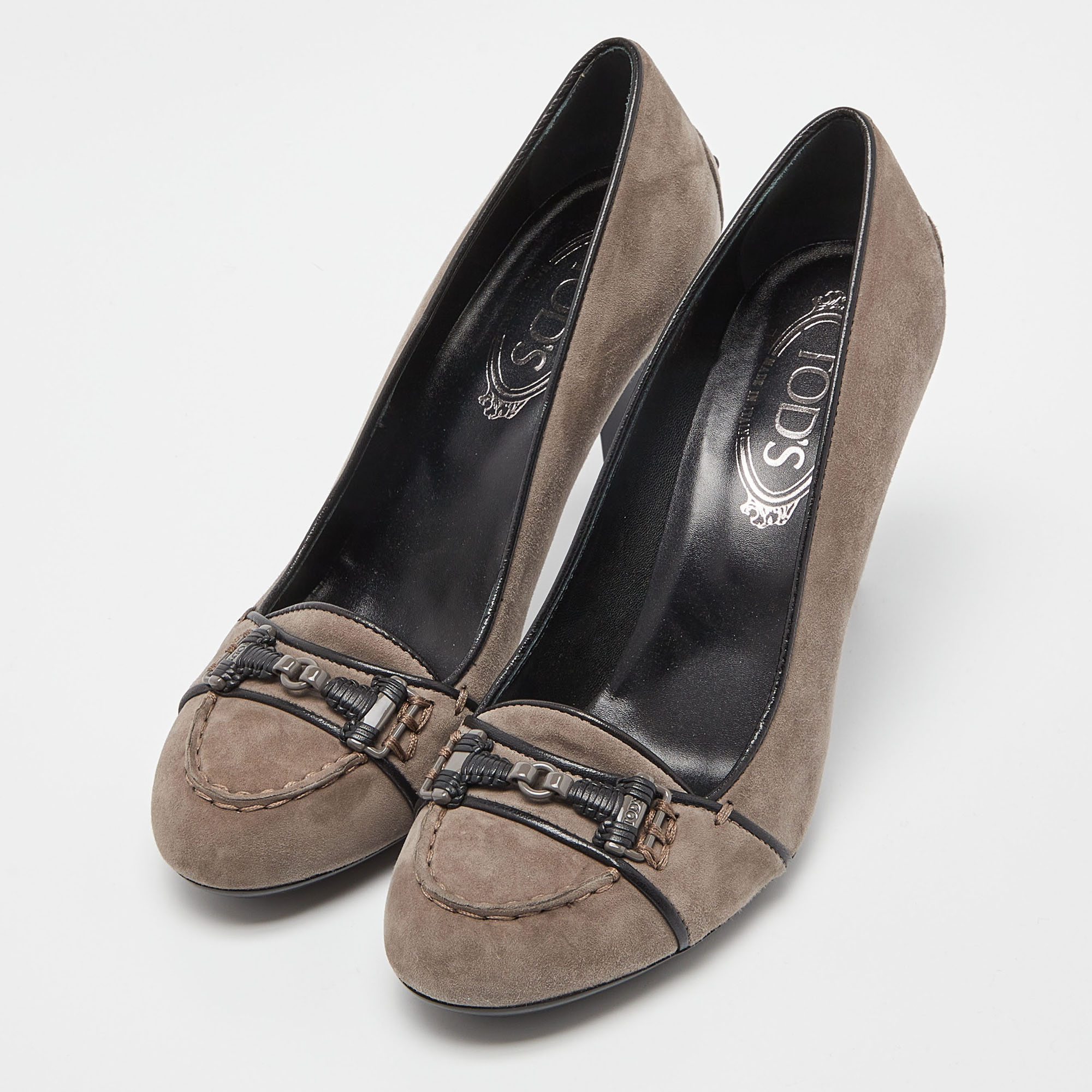 

Tod's Grey Suede Loafer Pumps Size