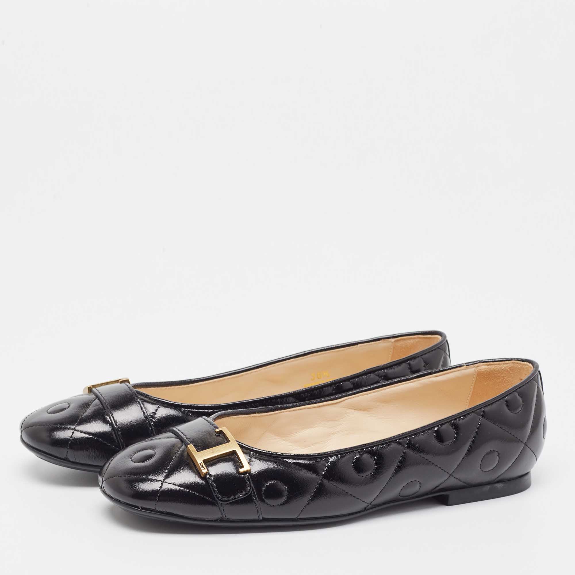 

Tod's Black Quilted Leather T Buckle Ballet Flats Size