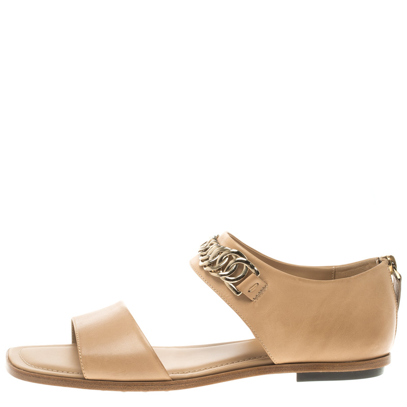 

Tod's Beige Leather Chain Detail Flat Sandals Size
